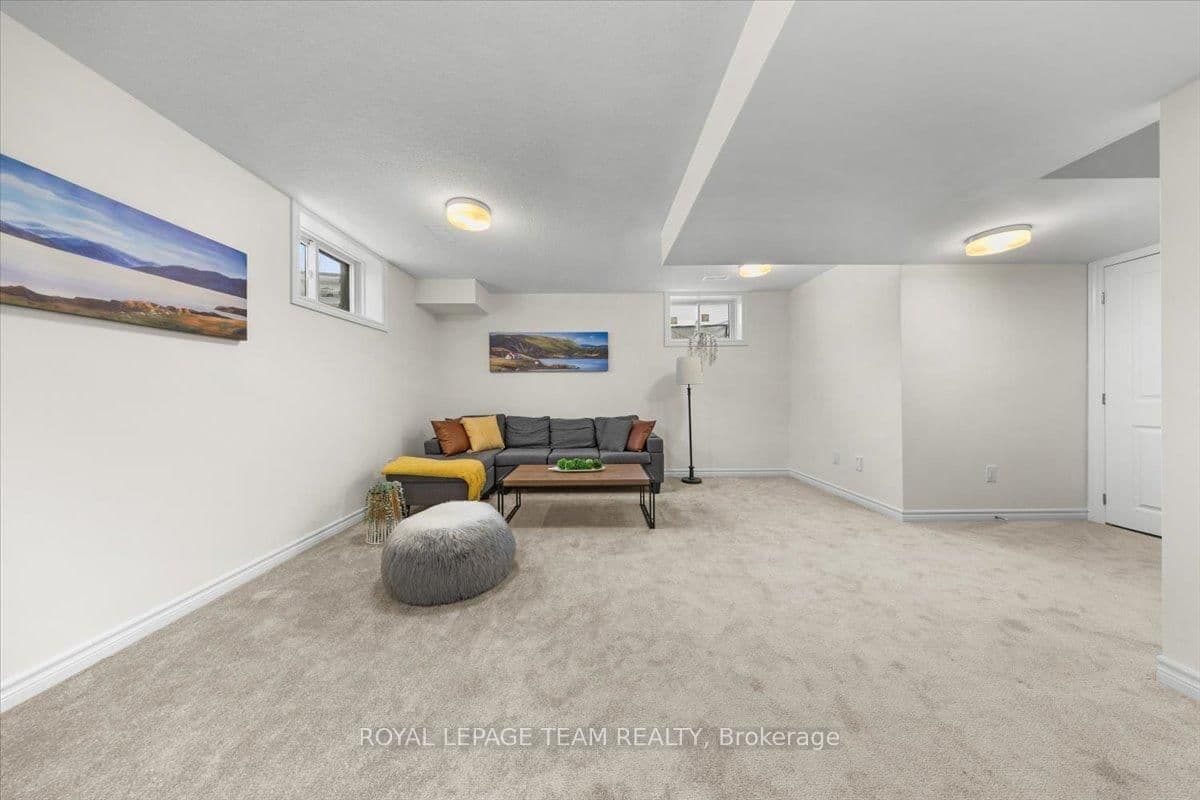 290 Turnbuckle Crescent thumbnail 27