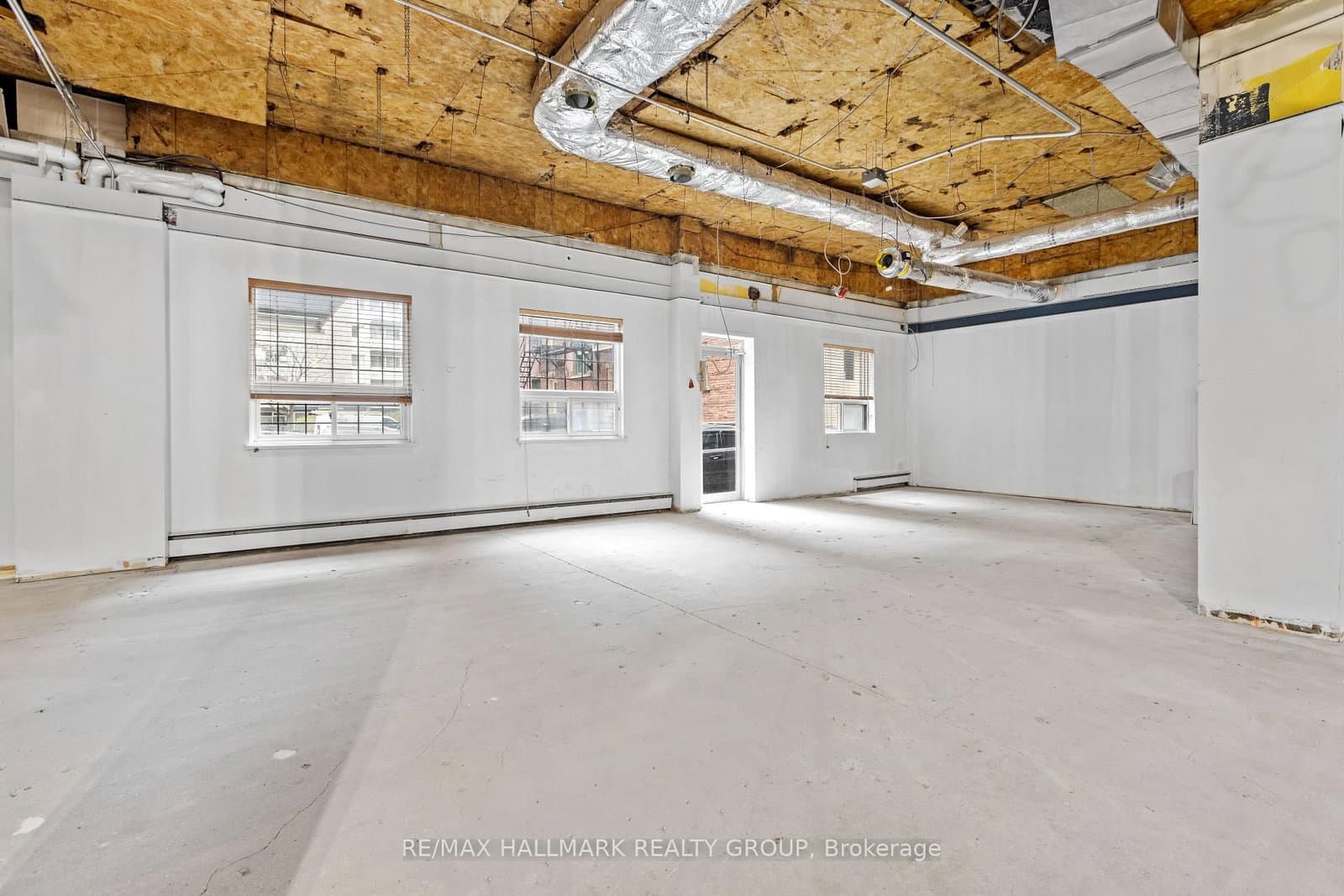 237 Somerset Street W thumbnail 5