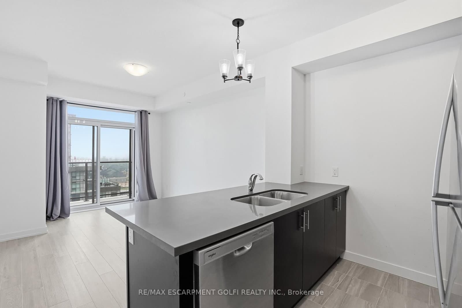 460 Dundas Street E, Unit 1008 thumbnail 10