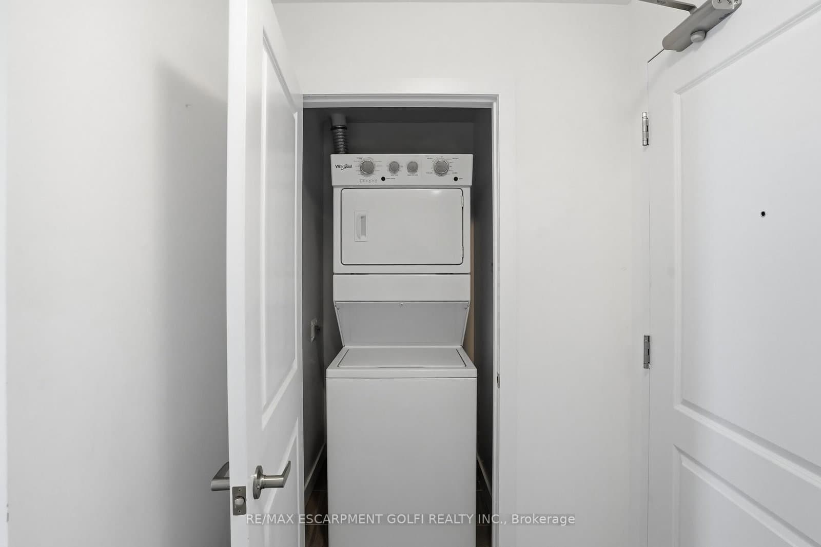 460 Dundas Street E, Unit 1008 thumbnail 19