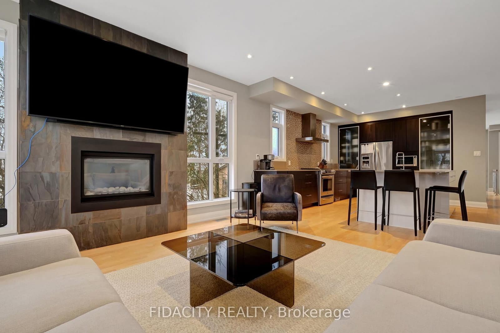 376 C Wilmont Avenue thumbnail 11