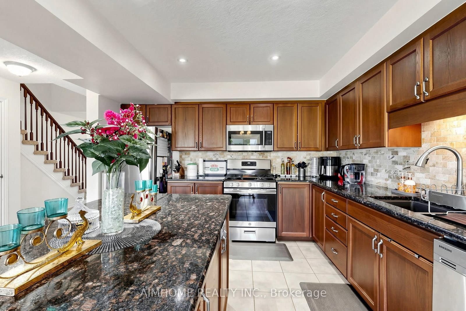 205 Huck Crescent thumbnail 12