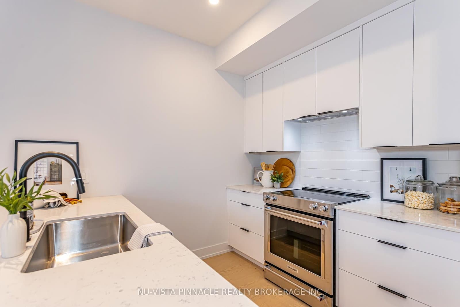 1175 RIVERBEND Road, Unit 22 thumbnail 13