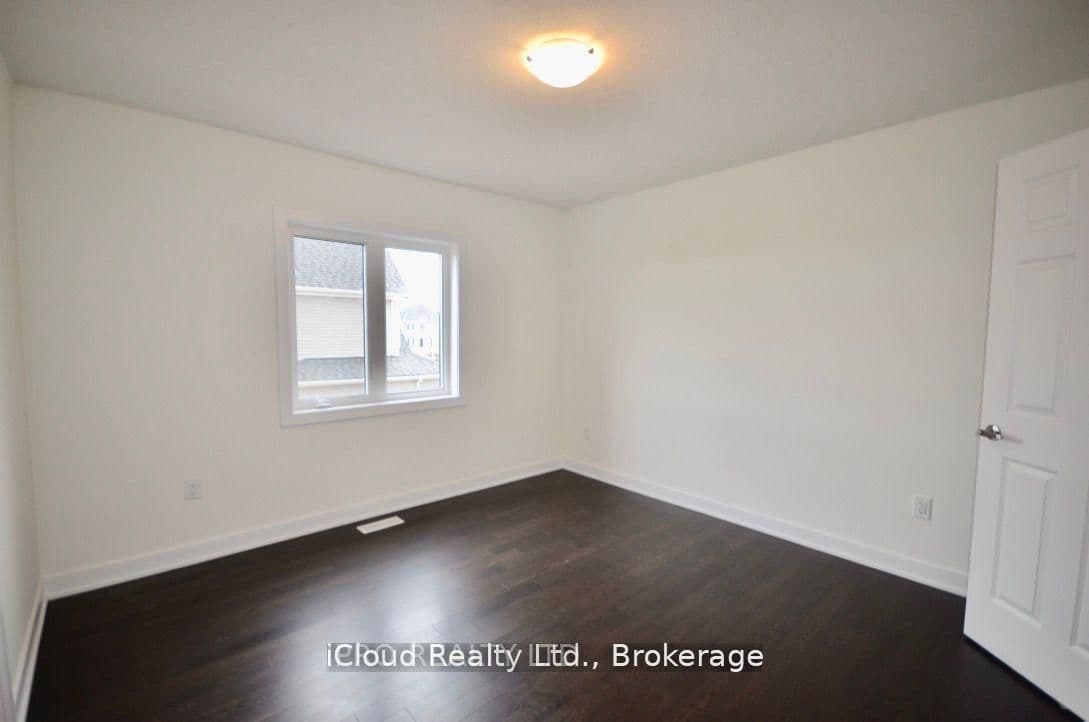 166 Aviron Crescent thumbnail 29