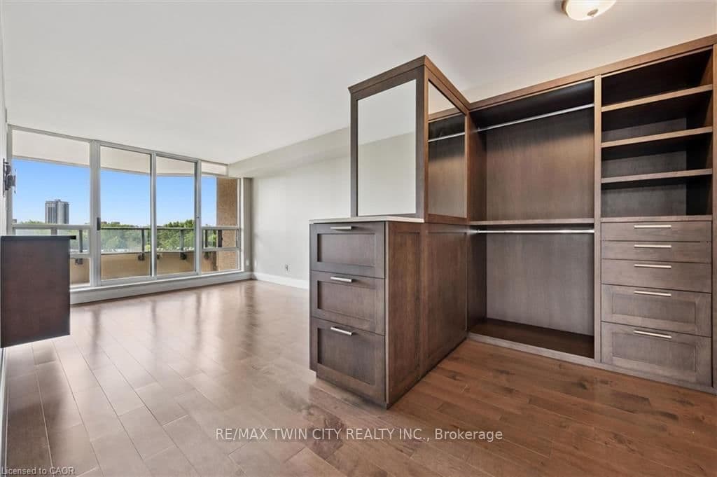 6 Willow Street, Unit 602 thumbnail 22