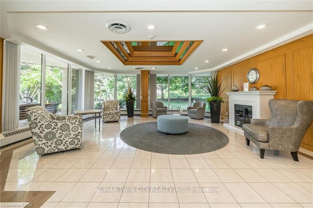 6 Willow Street, Unit 602 thumbnail 6