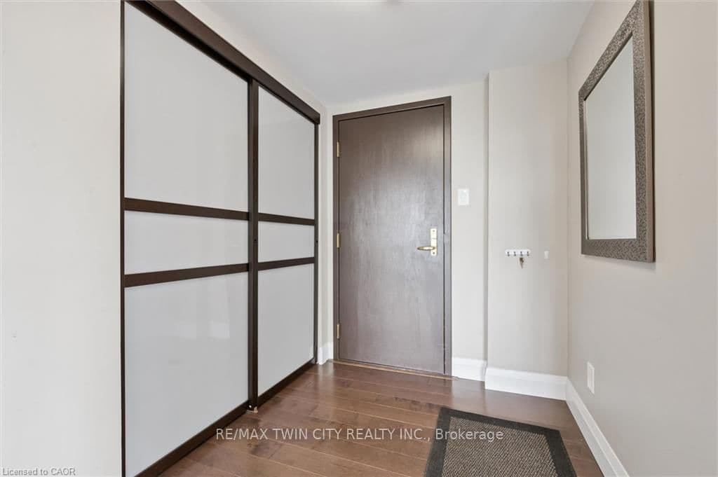 6 Willow Street, Unit 602 thumbnail 8
