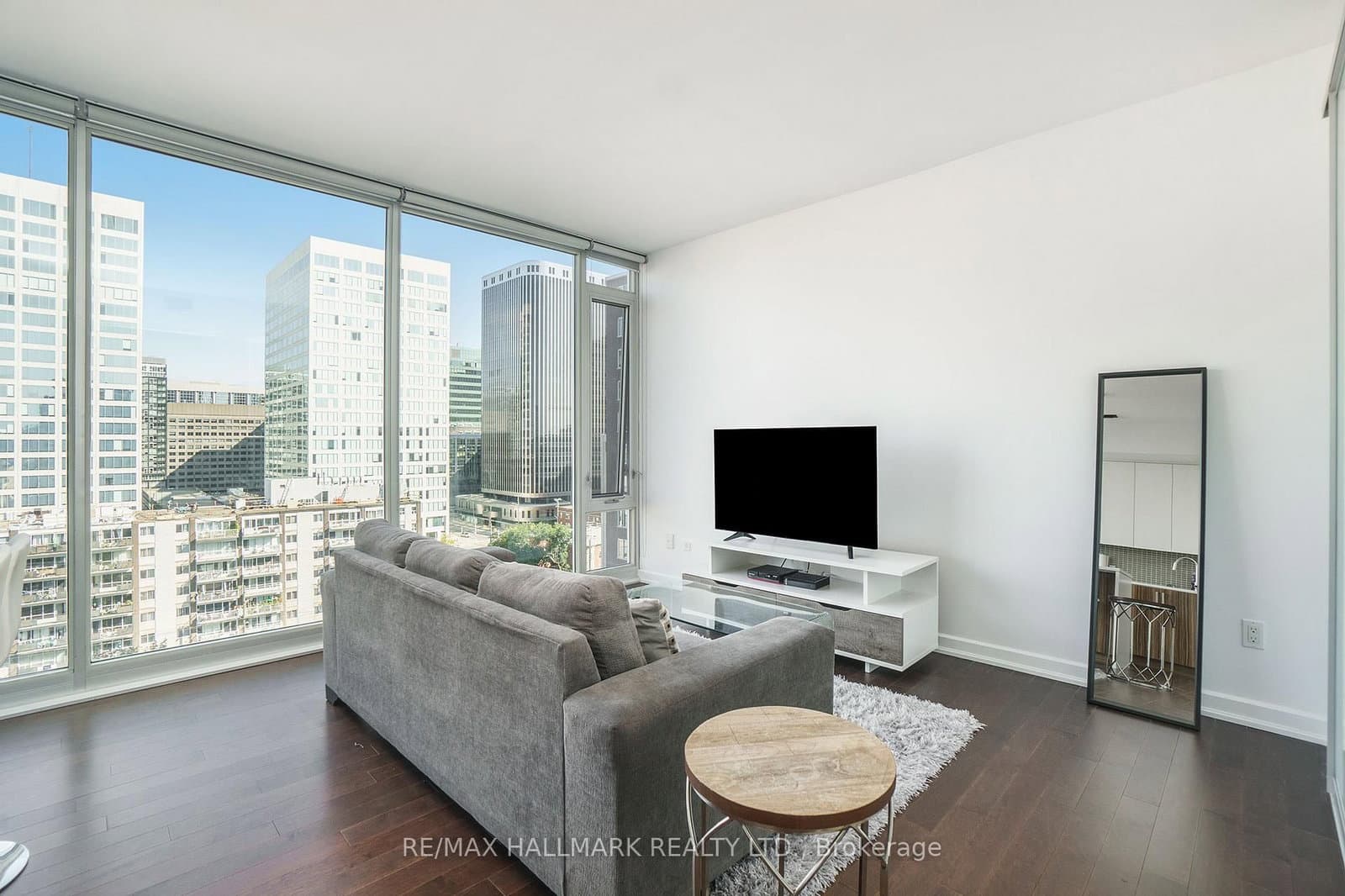 300 Lisgar Street, Unit 1113 thumbnail 9