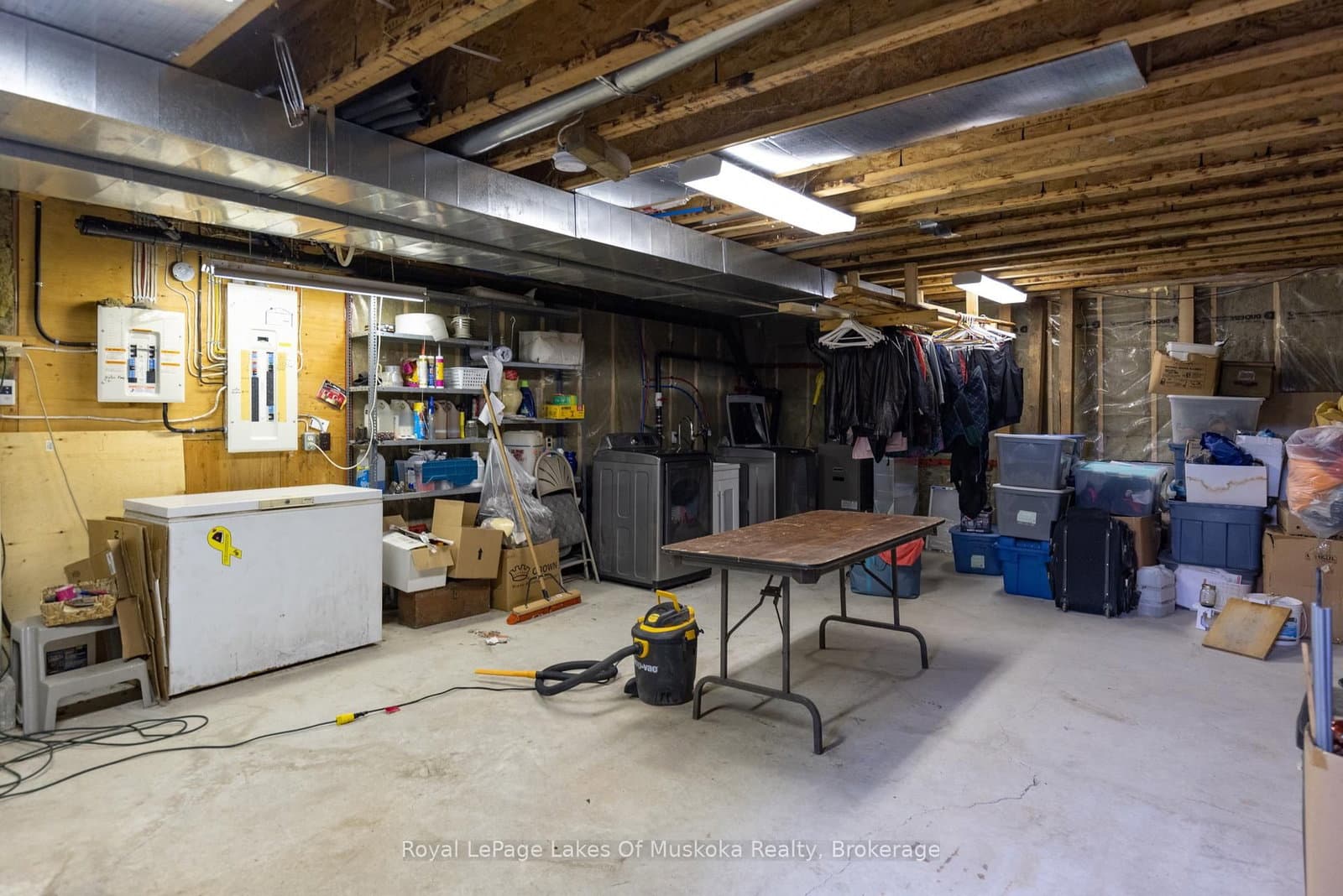 259 Lakeshore Road thumbnail 26