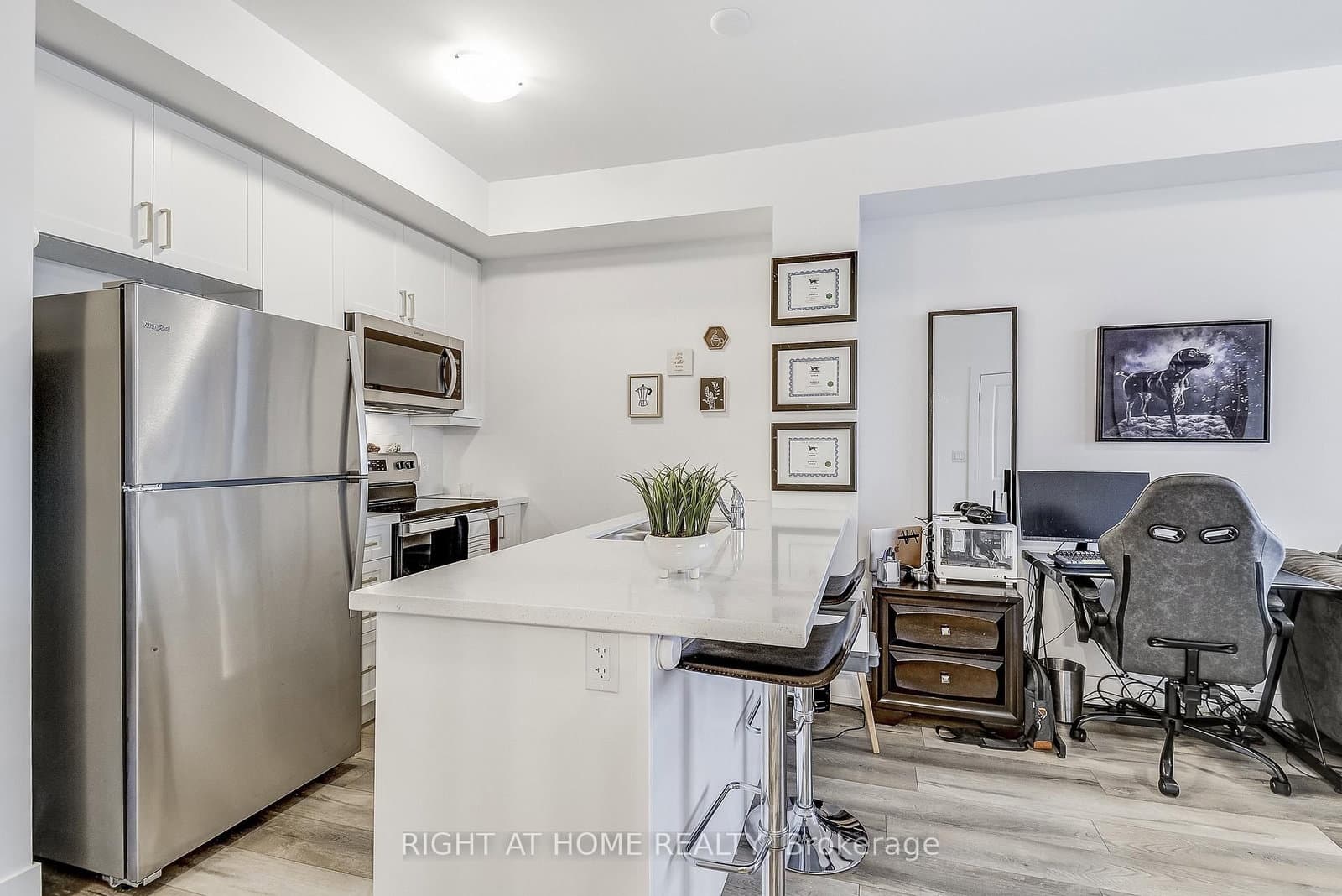 470 Dundas Street E, Unit 604 thumbnail 14