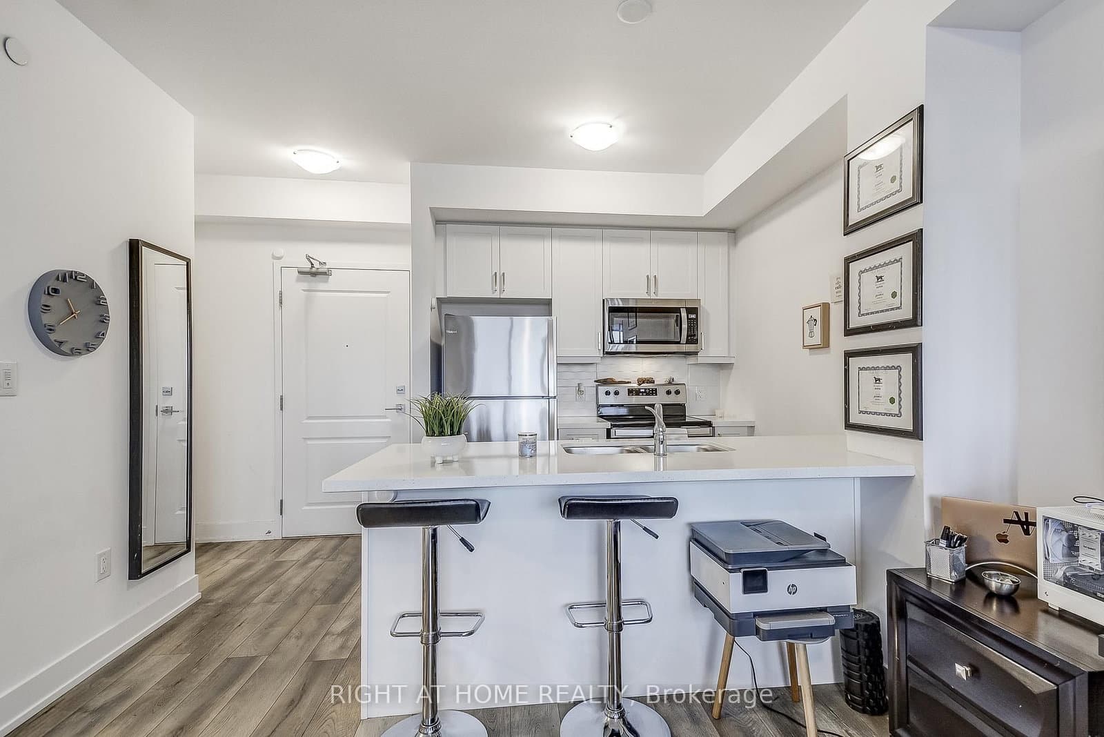 470 Dundas Street E, Unit 604 thumbnail 17