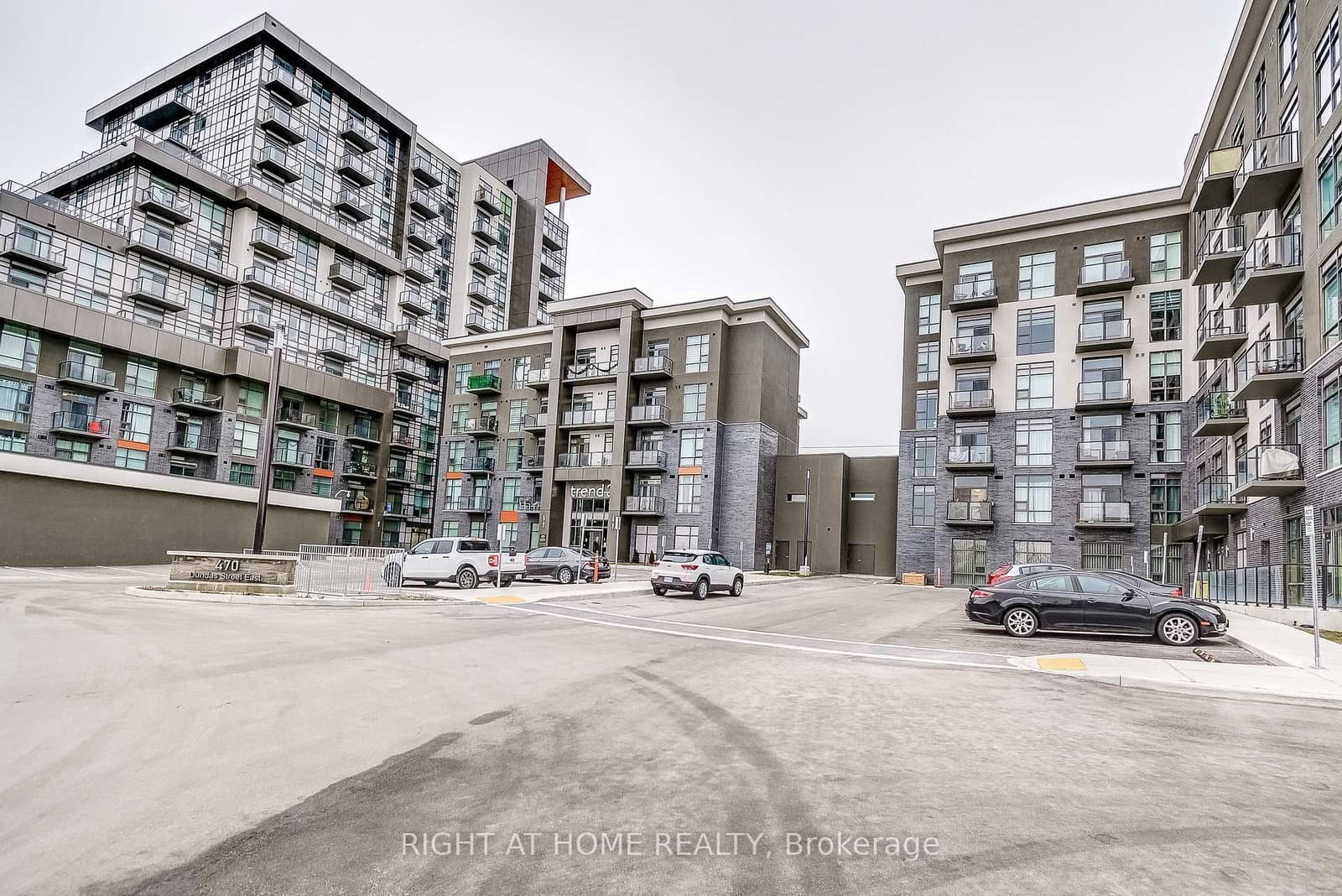 470 Dundas Street E, Unit 604 thumbnail 3