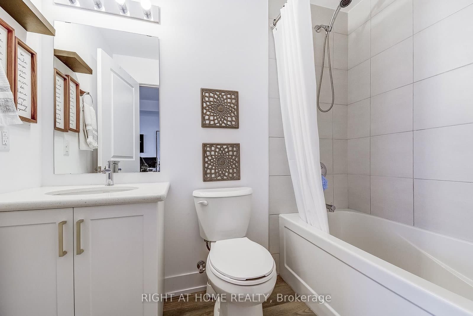470 Dundas Street E, Unit 604 thumbnail 30