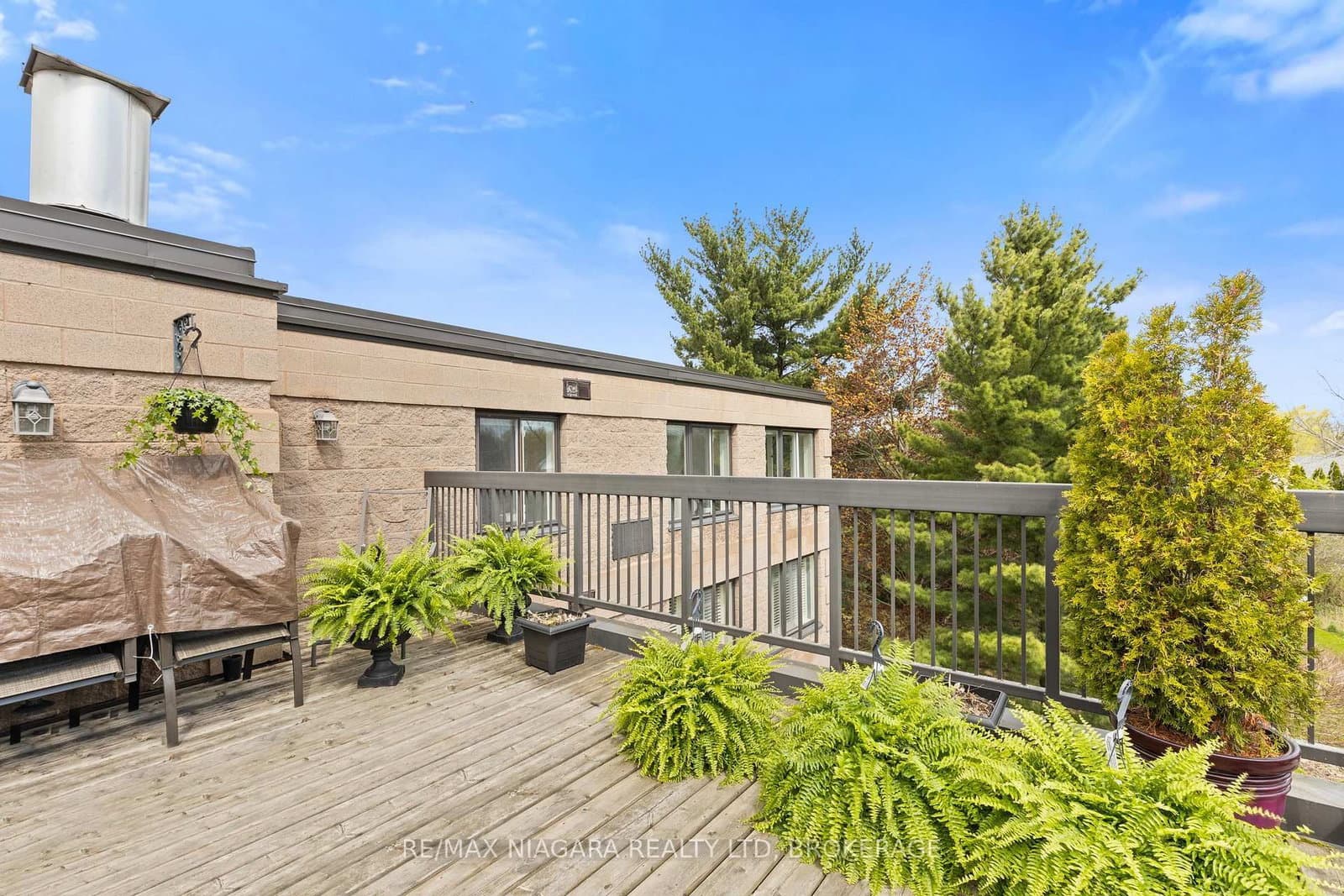 61 Paffard Street, Unit 403 thumbnail 14