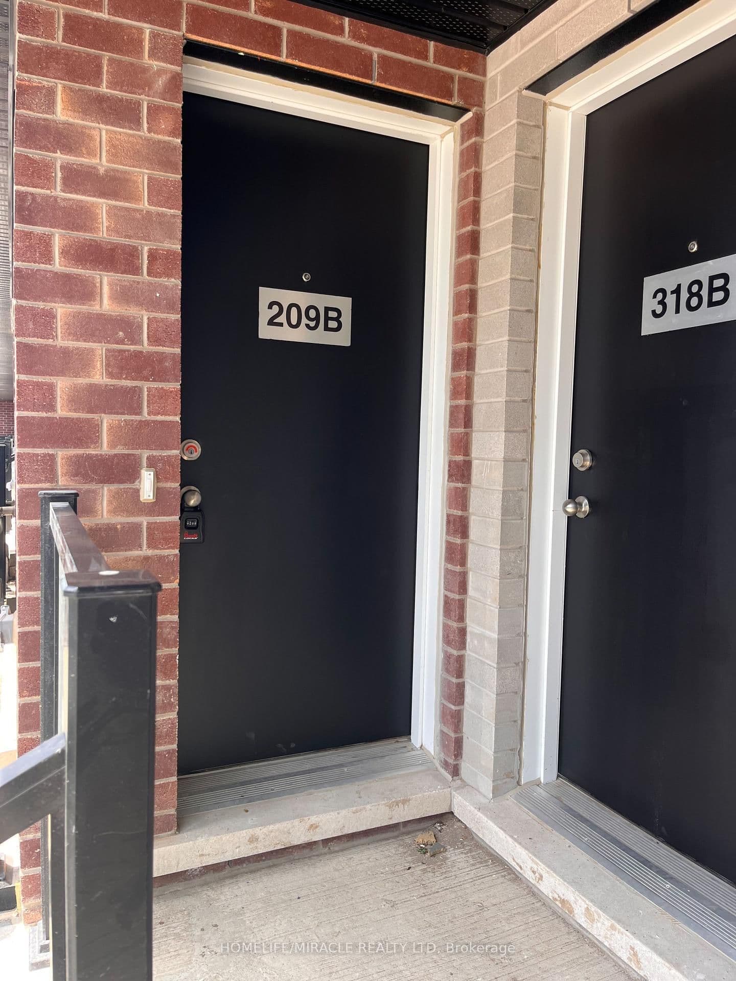 16 Melbourne Avenue, Unit 209B thumbnail 2