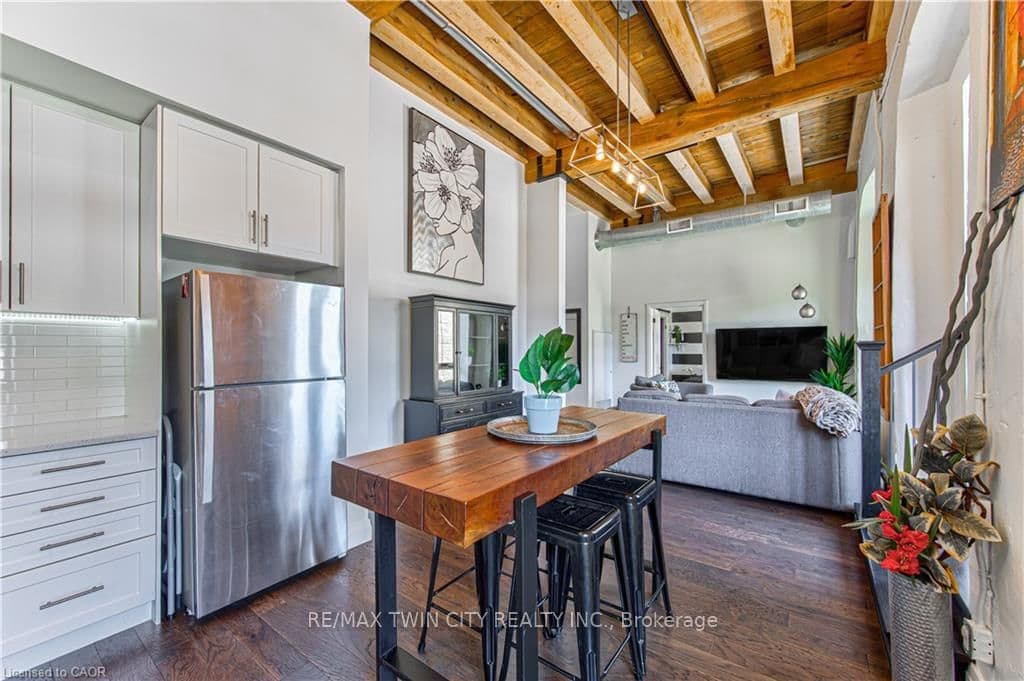 19 GUELPH Avenue, Unit 201 thumbnail 15