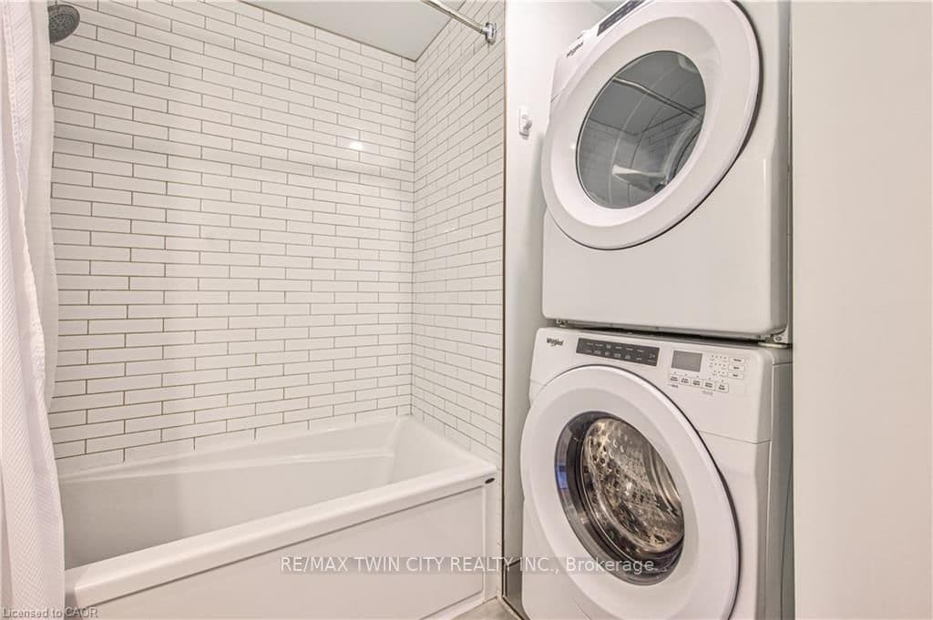 19 GUELPH Avenue, Unit 201 thumbnail 24