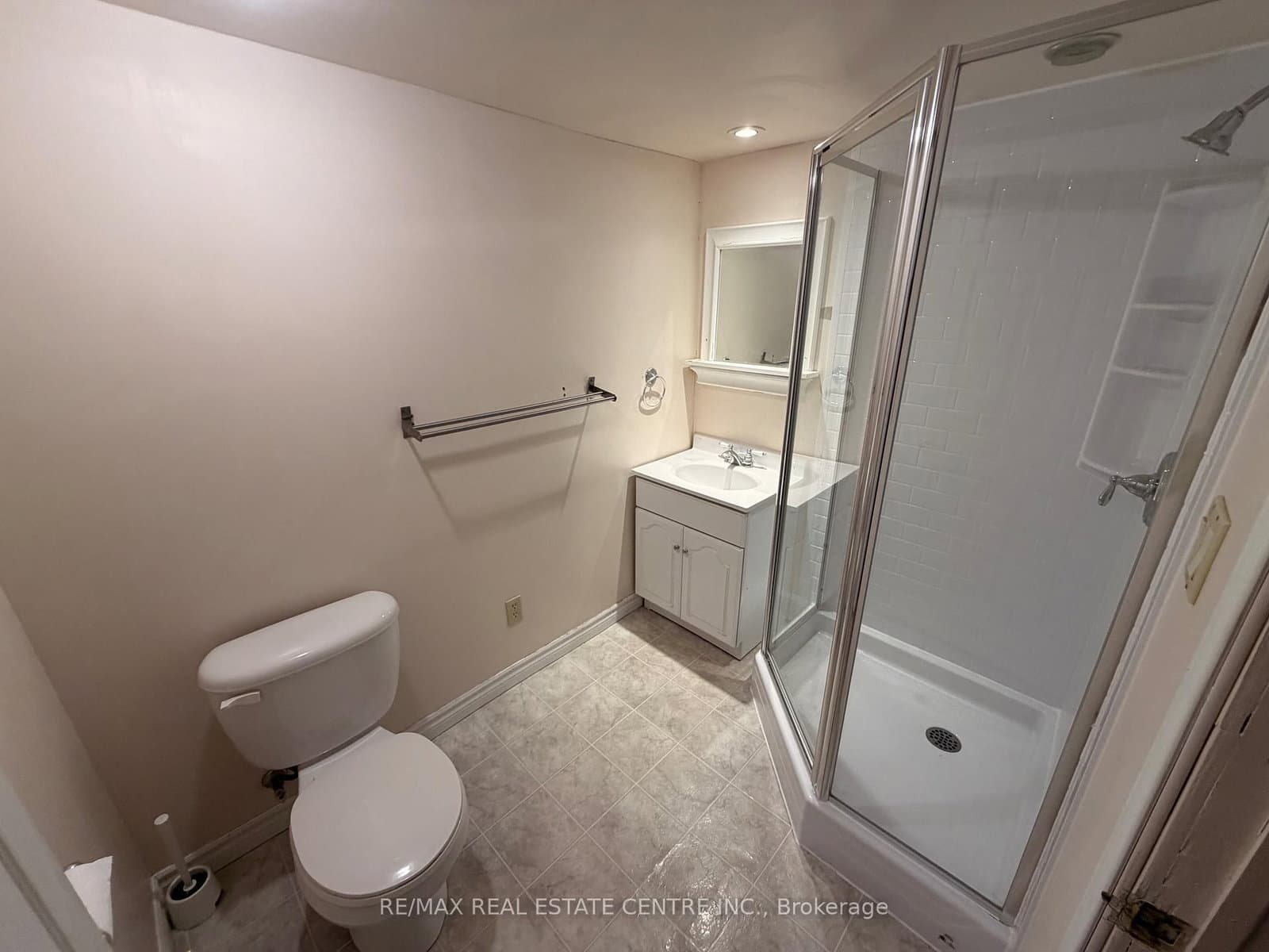 34 Woodridge Drive thumbnail 4