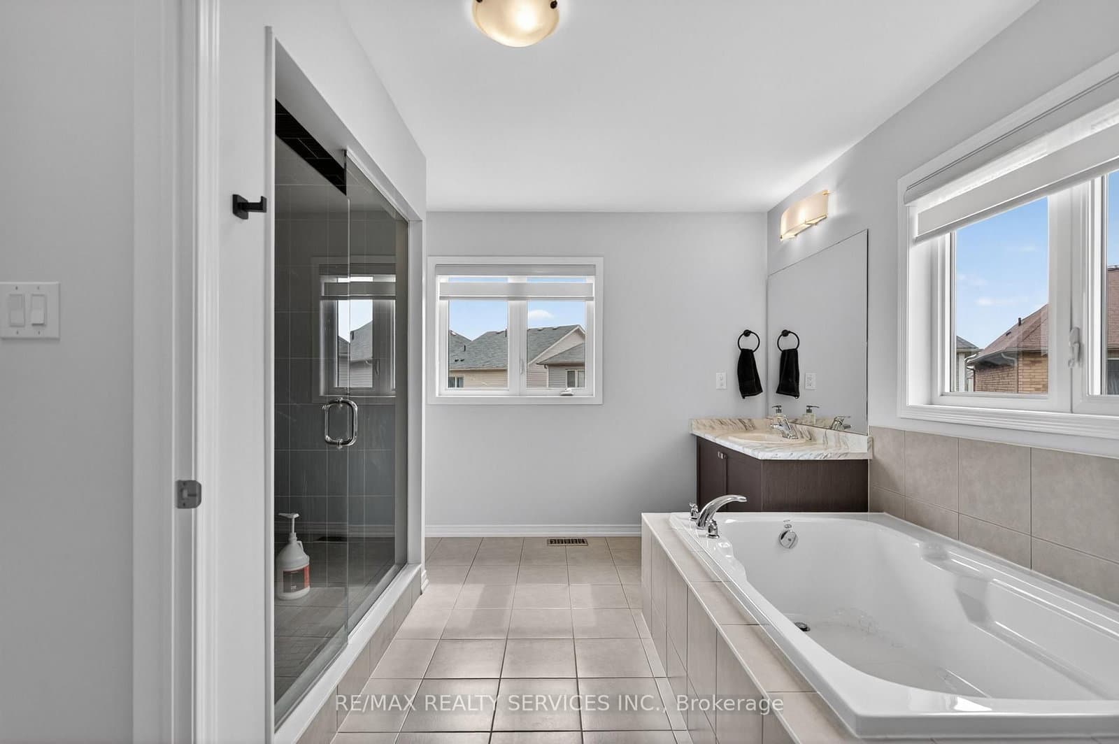 154 Munro Circle thumbnail 35