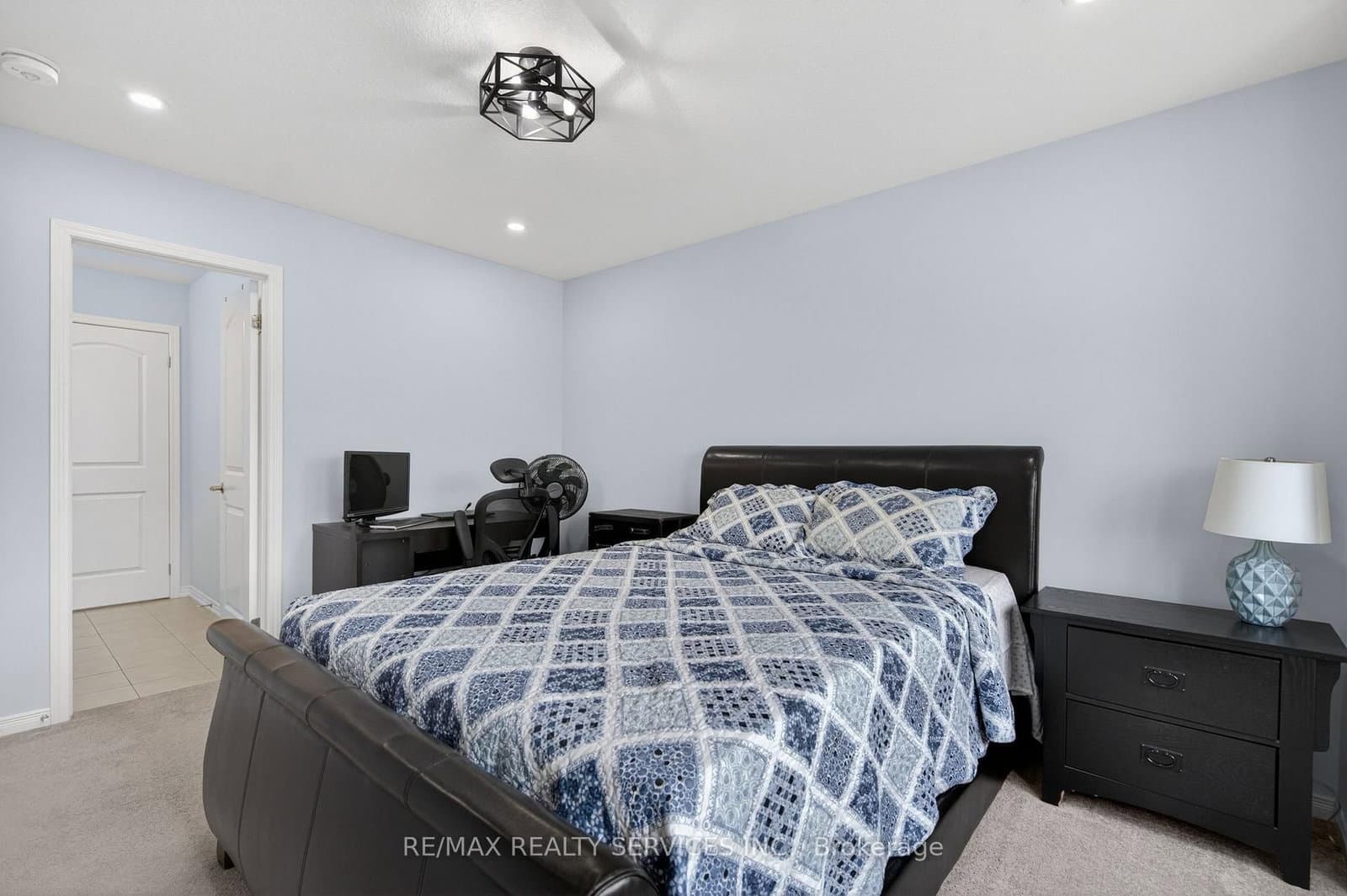 154 Munro Circle thumbnail 41