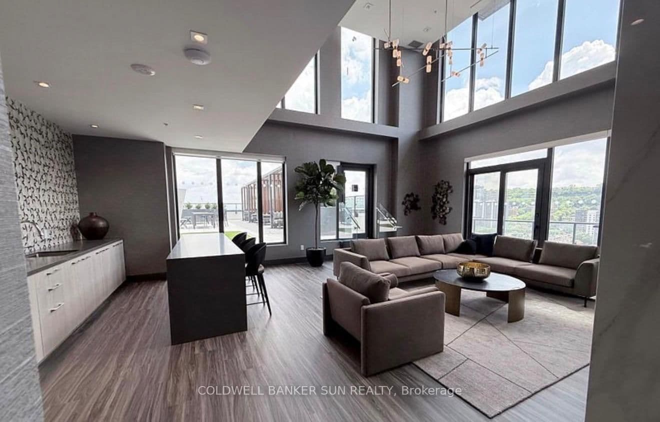 75 James Street S, Unit 2502 thumbnail 23
