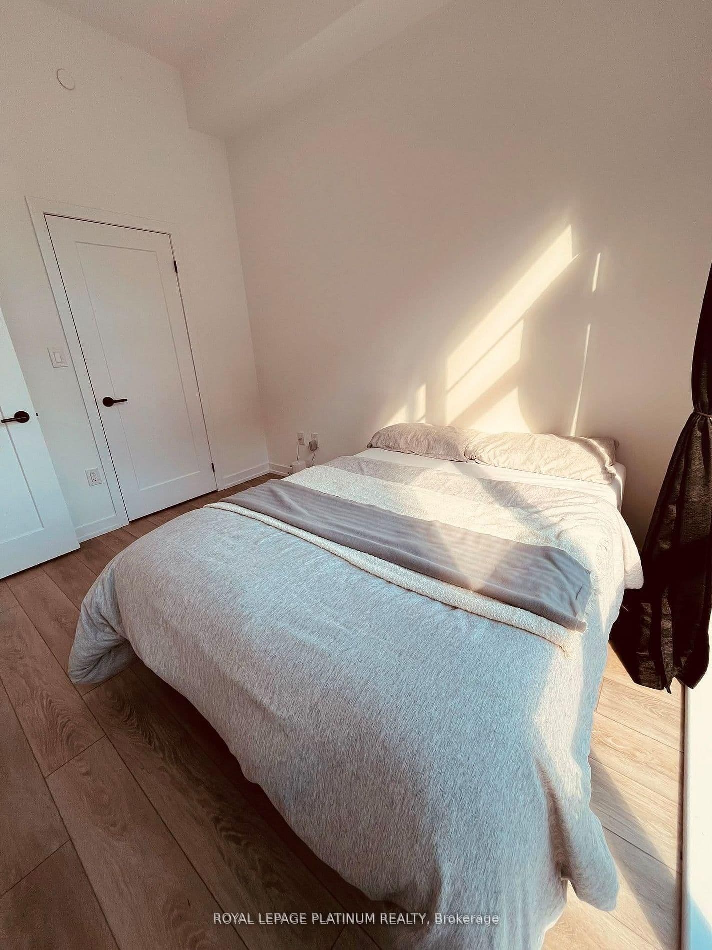 470 Dundas Street E, Unit 114 thumbnail 9