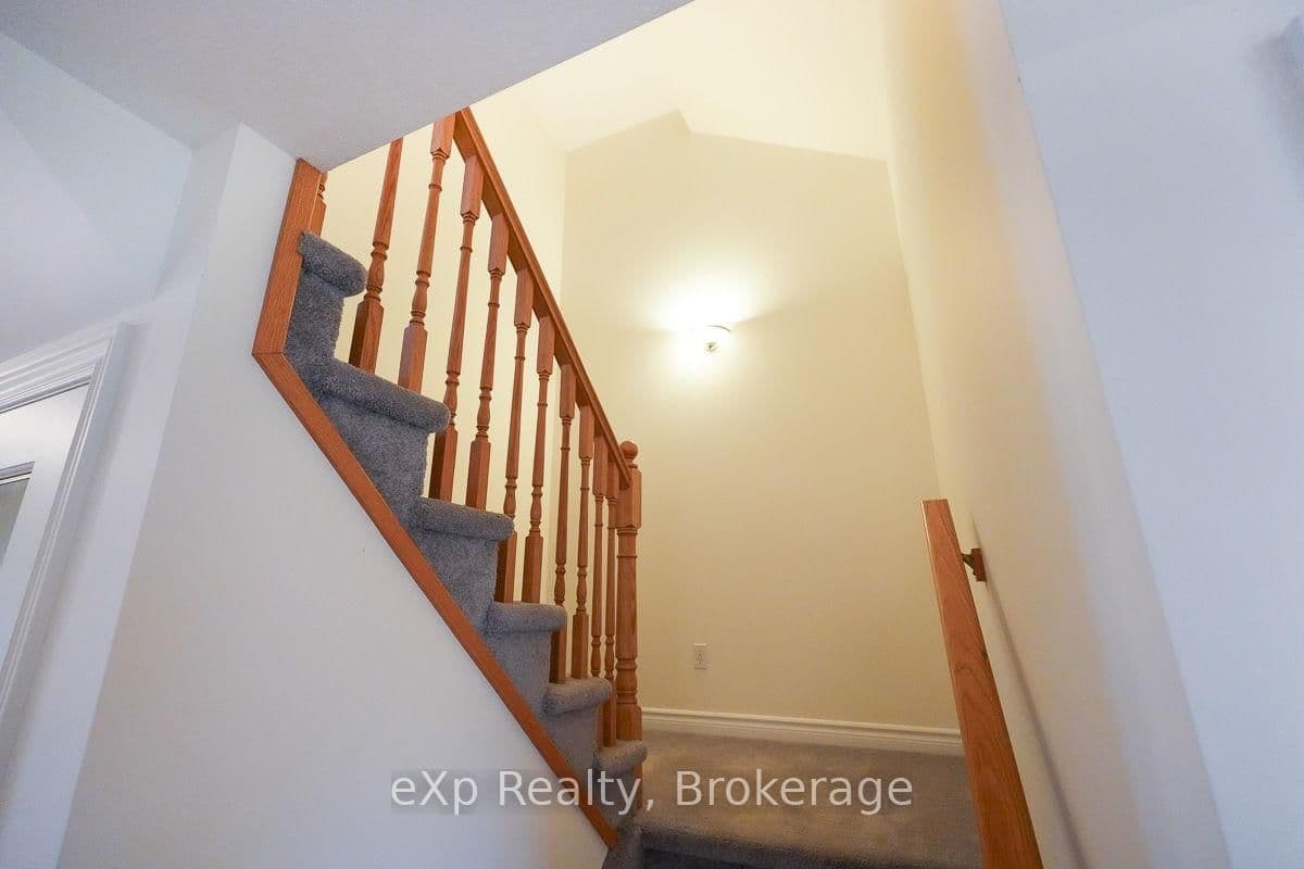 123 Church Street N, Unit 3 thumbnail 22
