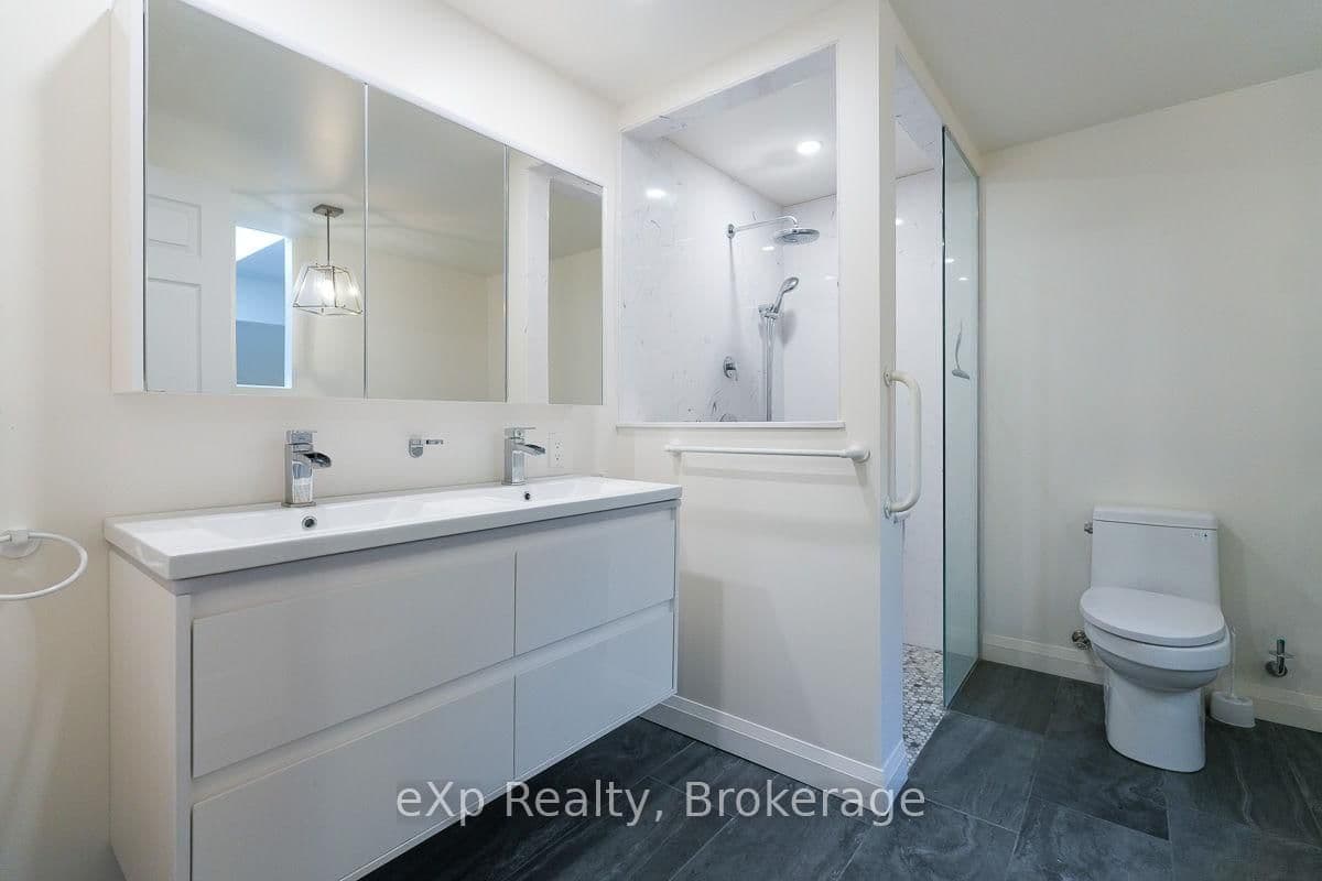 123 Church Street N, Unit 3 thumbnail 30
