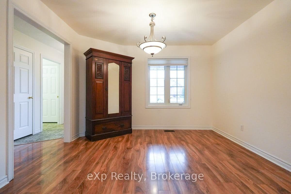 123 Church Street N, Unit 3 thumbnail 6