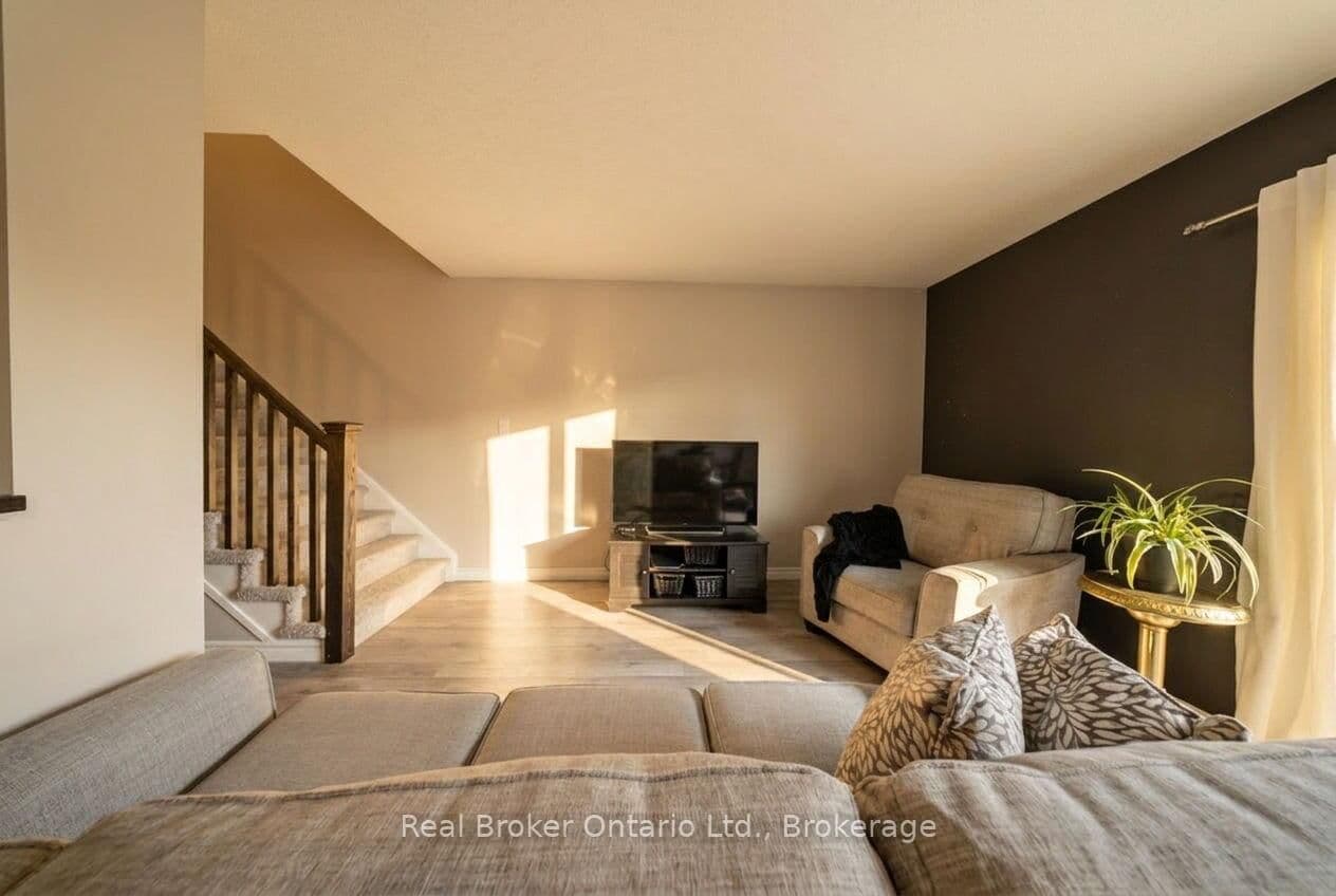 30 Imperial Road S, Unit 21 thumbnail 15