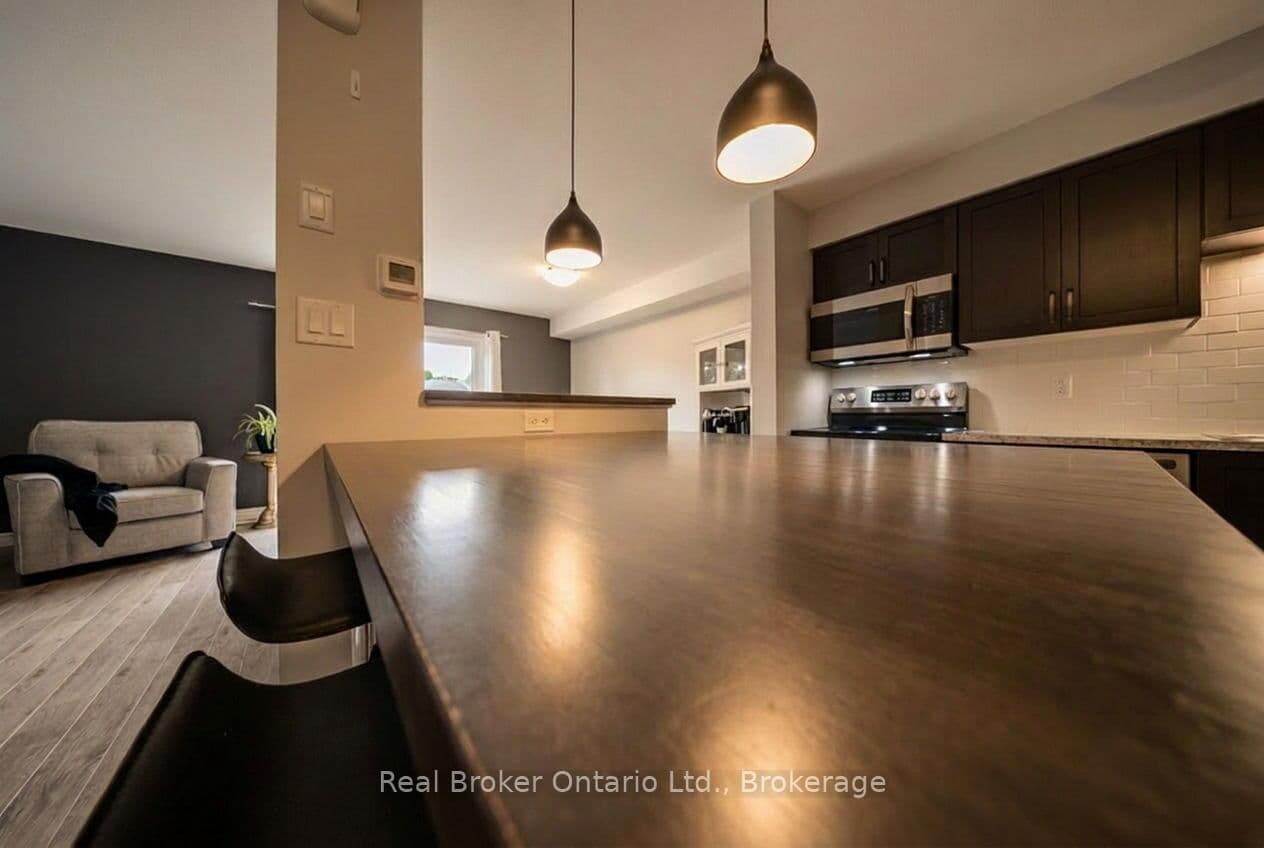 30 Imperial Road S, Unit 21 thumbnail 8
