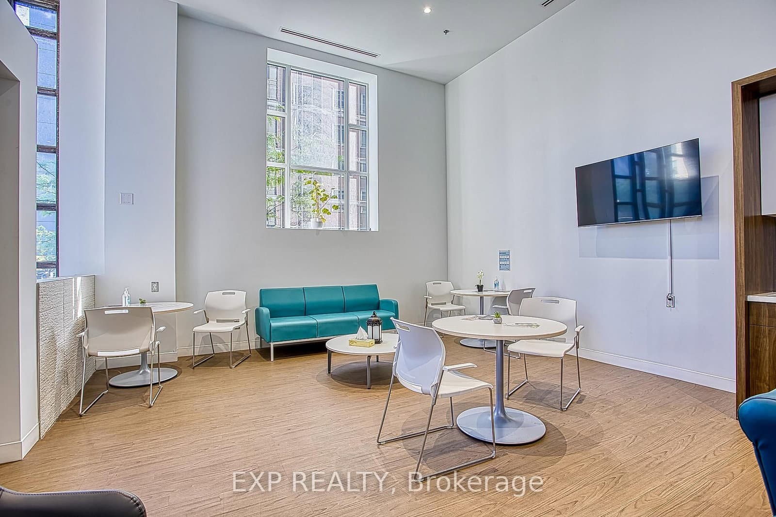 150 Main Street W, Unit 1 LL - Image 1