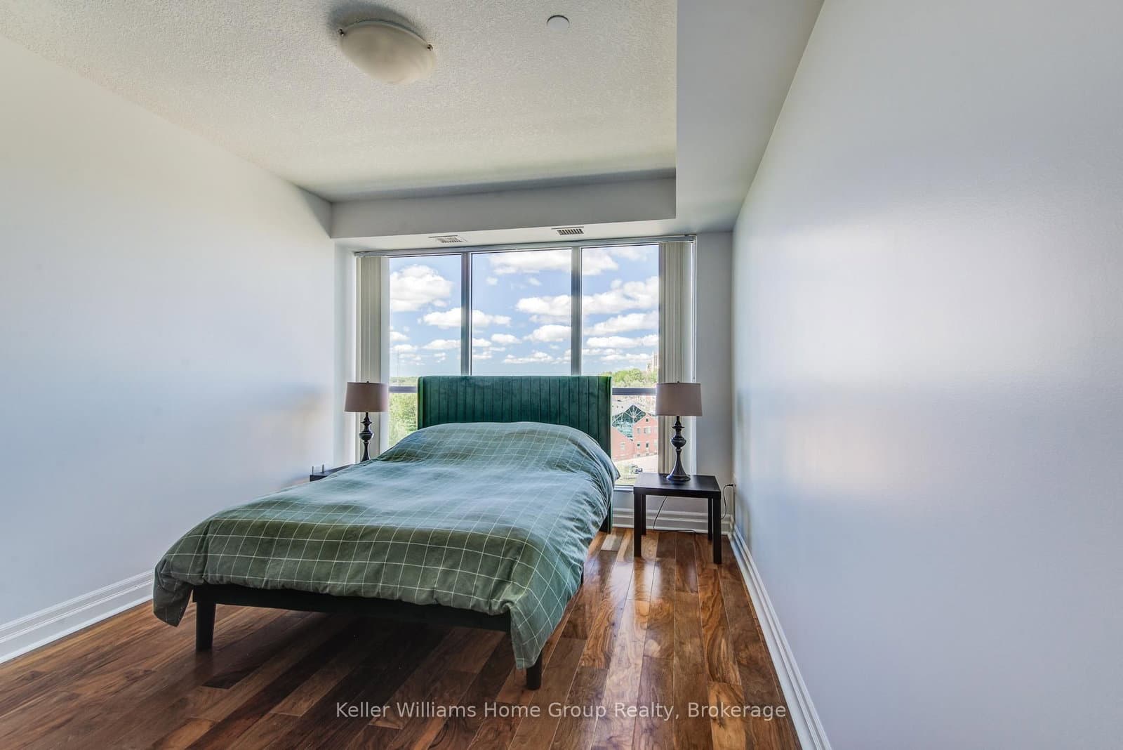 150 Wellington Street E, Unit 901 thumbnail 16