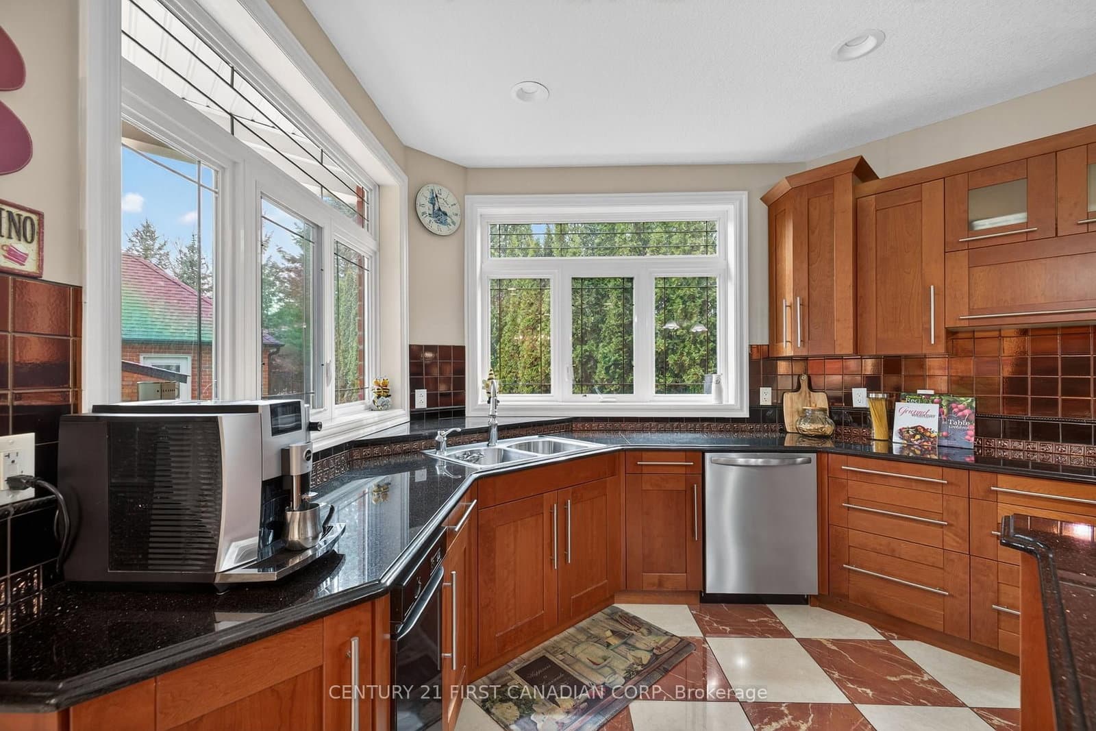 7222 Clayton Walk, Unit 2 thumbnail 17