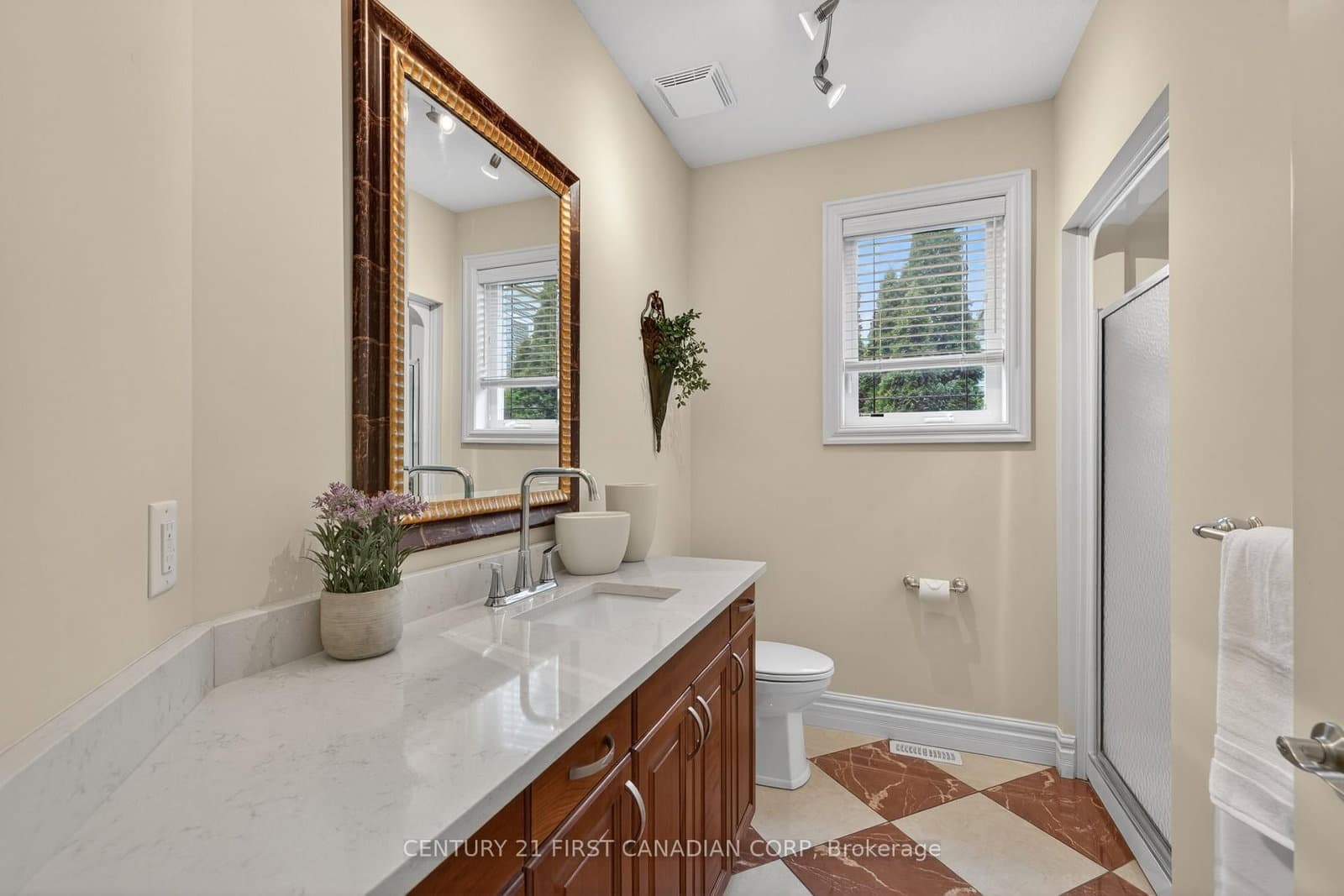 7222 Clayton Walk, Unit 2 thumbnail 20