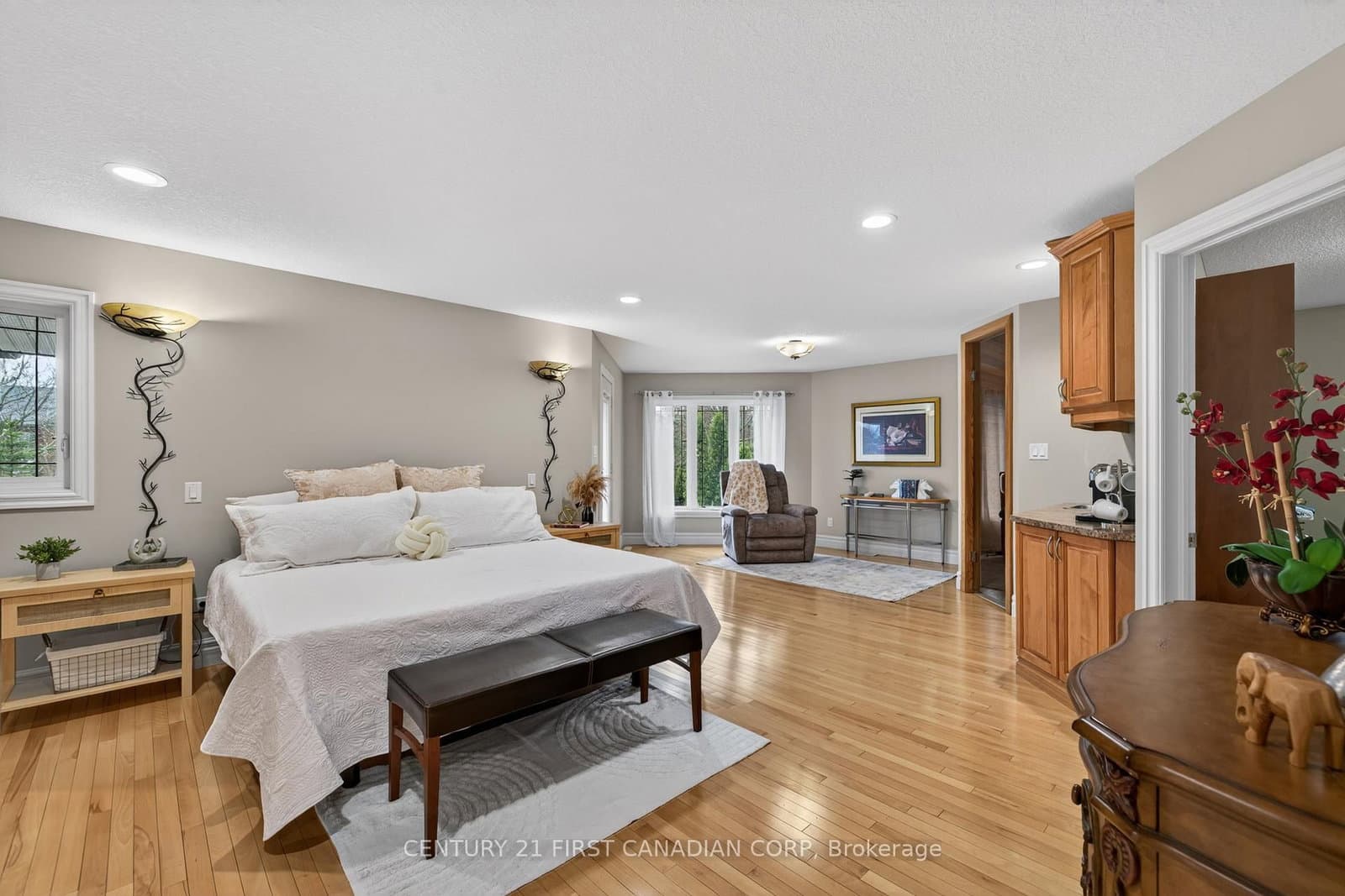 7222 Clayton Walk, Unit 2 thumbnail 23