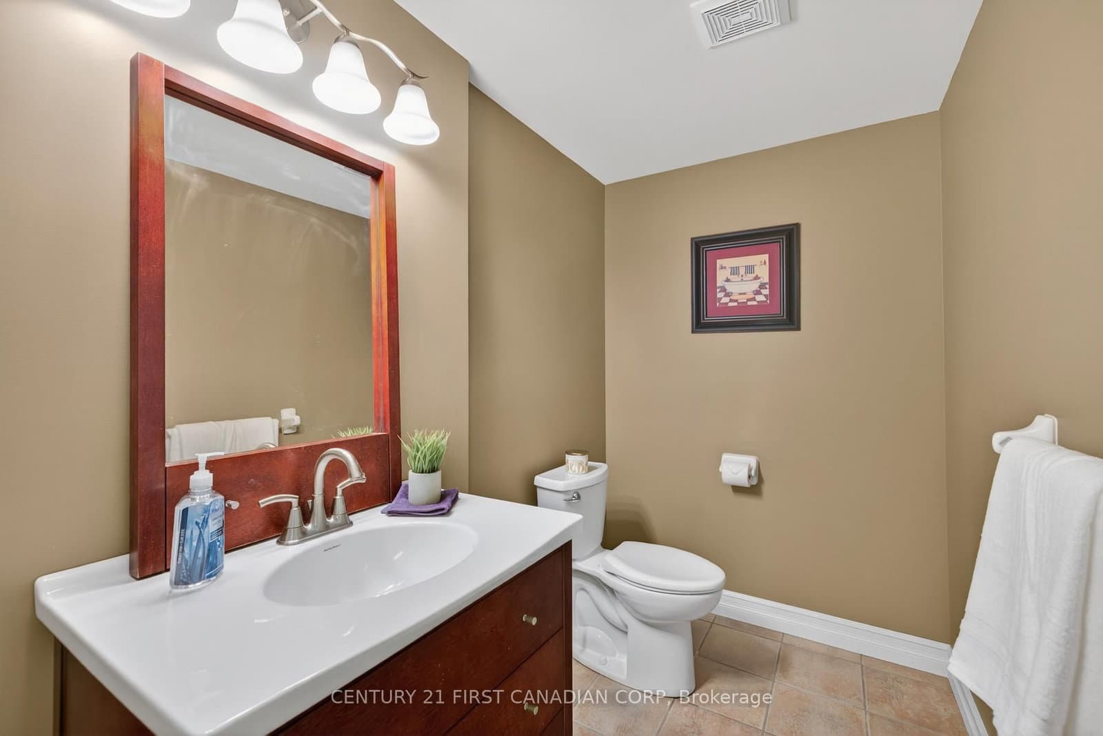 7222 Clayton Walk, Unit 2 thumbnail 41