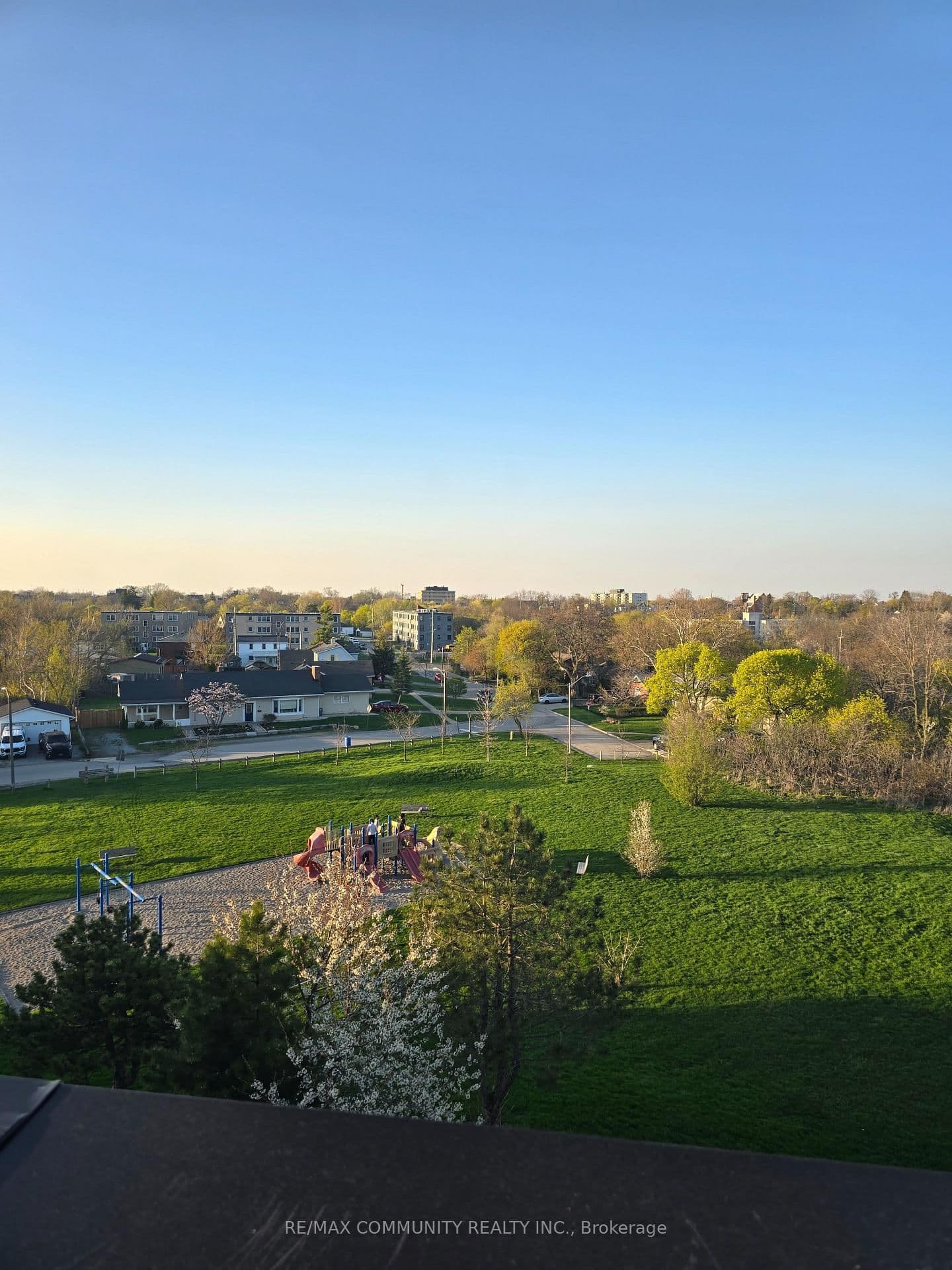 16 Melbourne Avenue, Unit 309B thumbnail 10