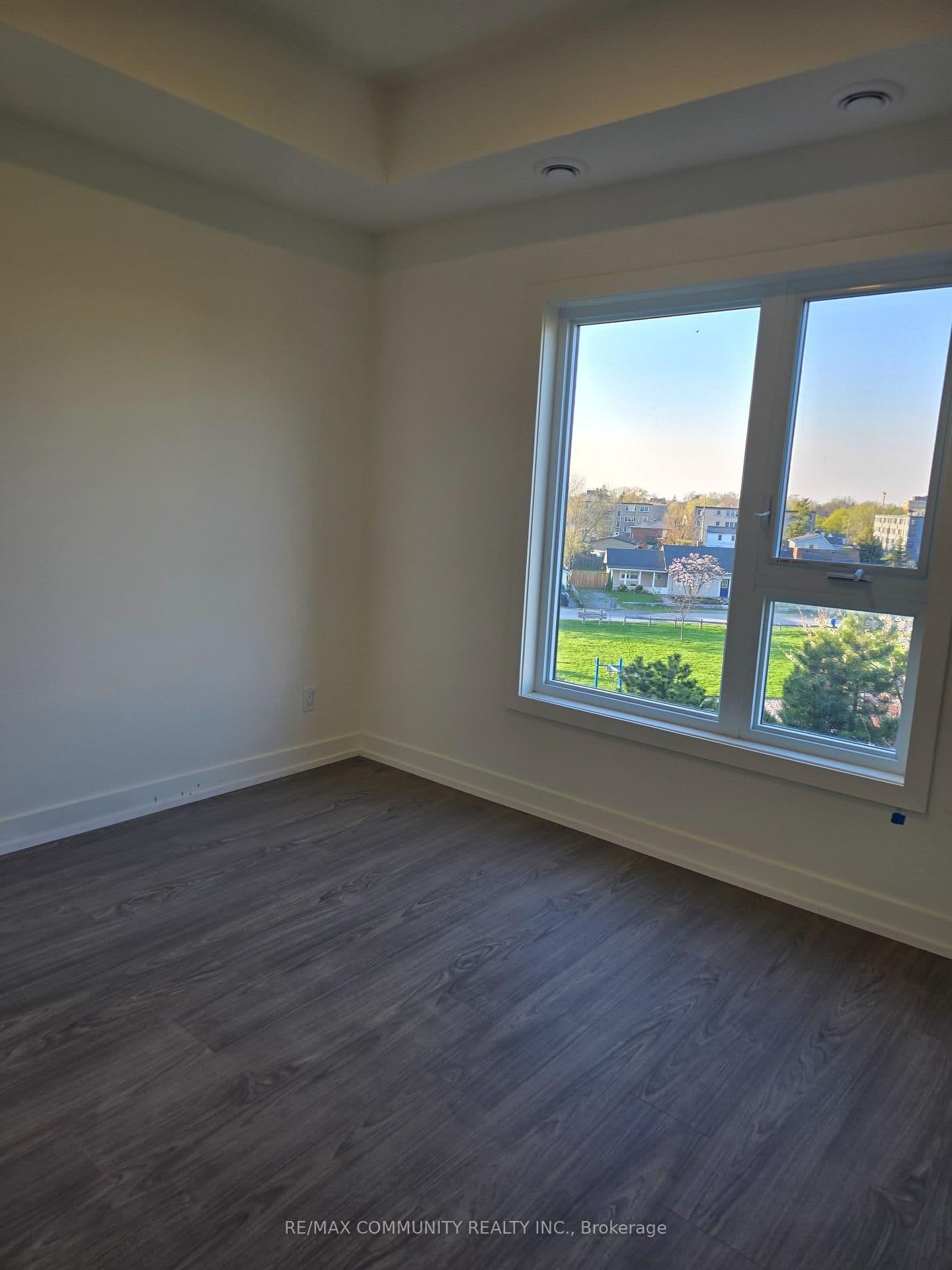 16 Melbourne Avenue, Unit 309B thumbnail 4