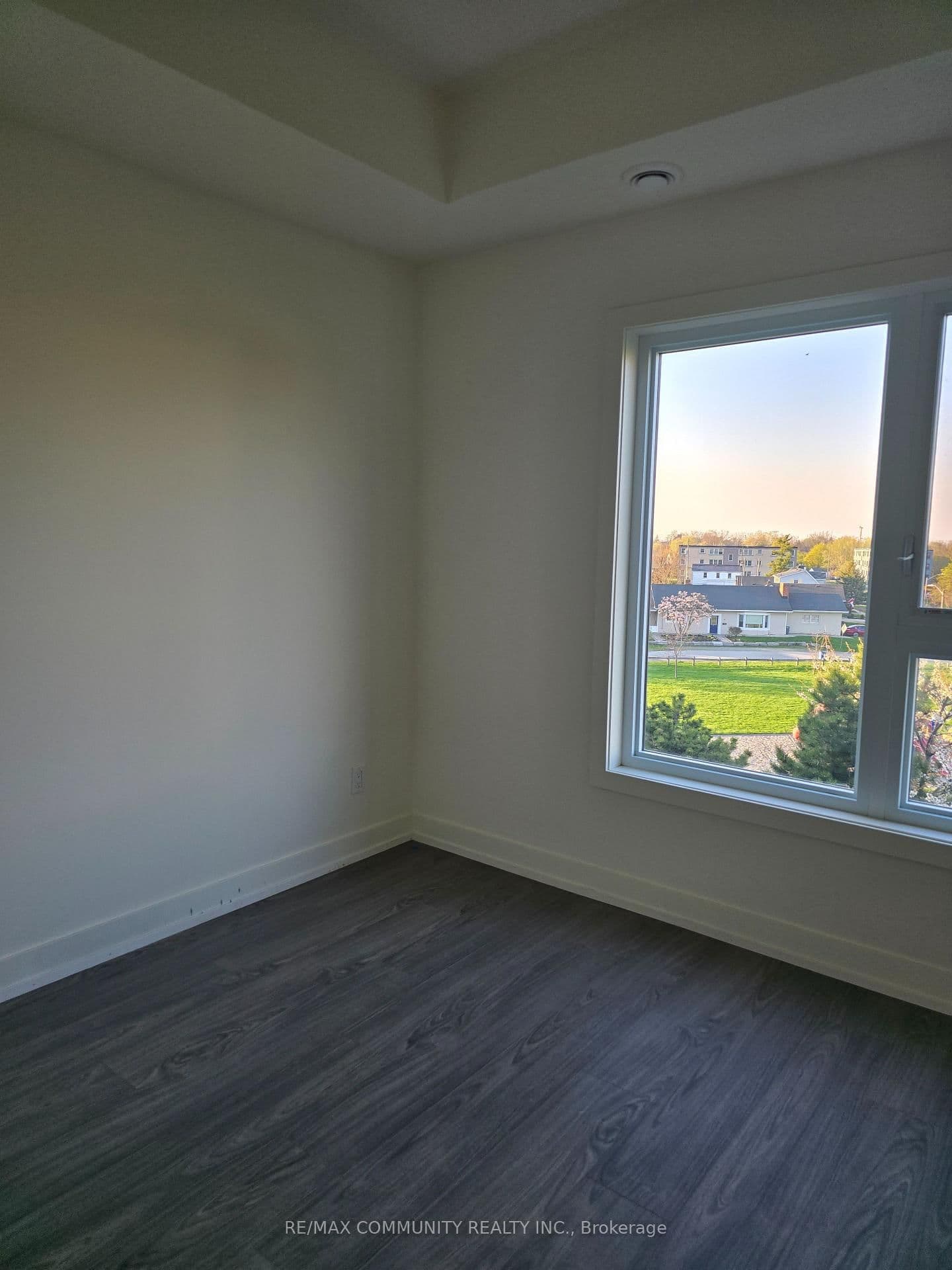 16 Melbourne Avenue, Unit 309B thumbnail 5