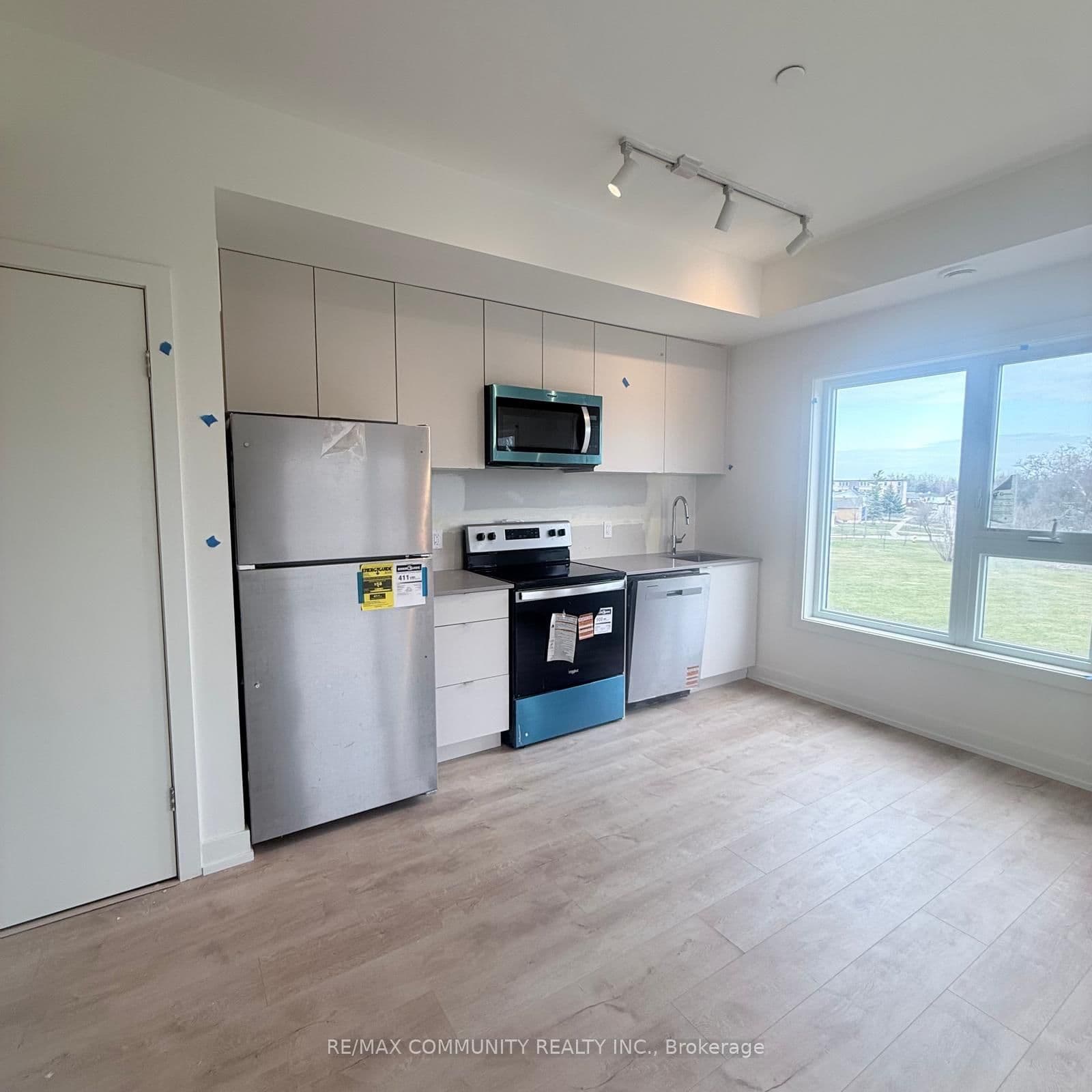 16 Melbourne Avenue, Unit 309B thumbnail 6