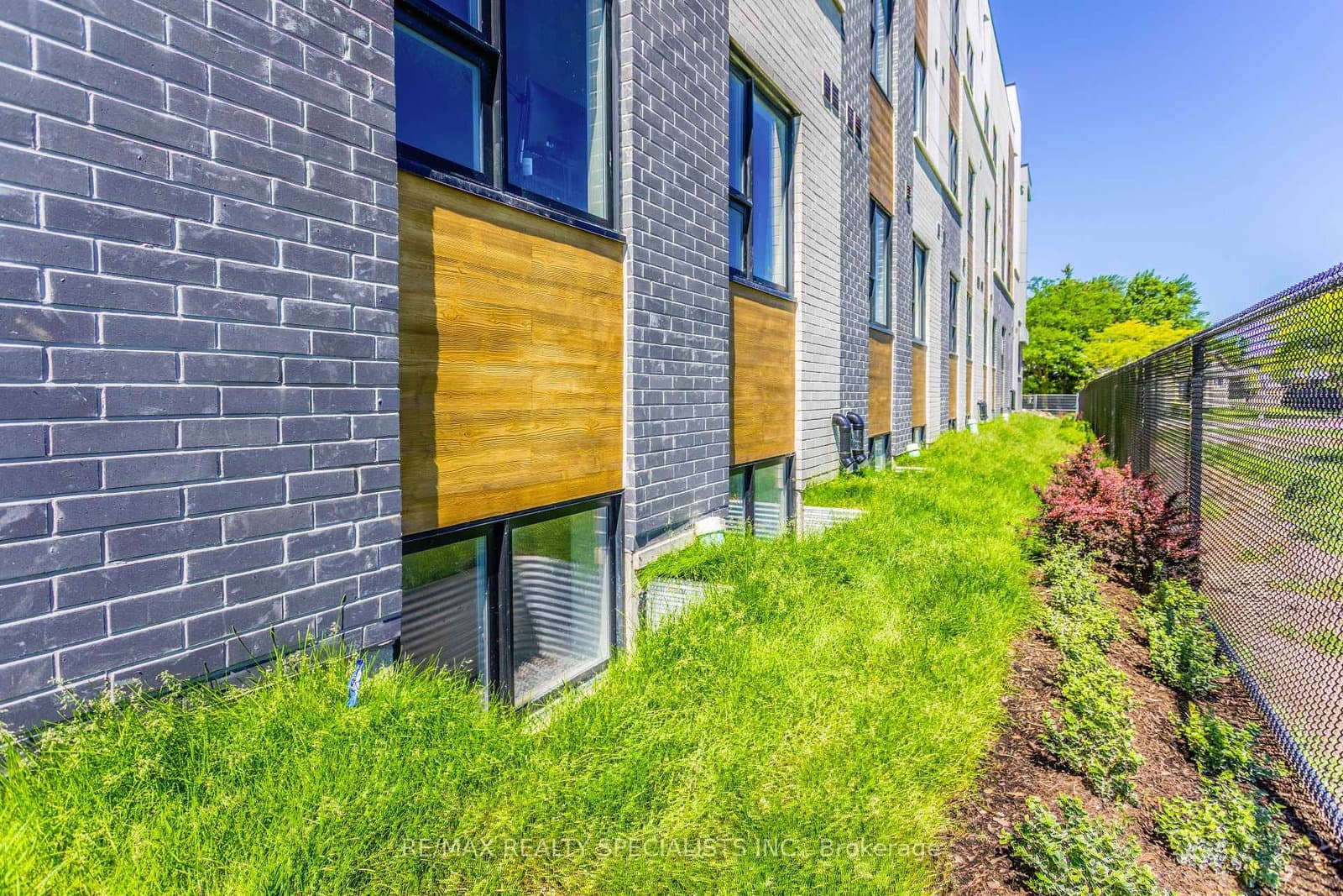 16 MELBOURNE Avenue, Unit 106A thumbnail 25