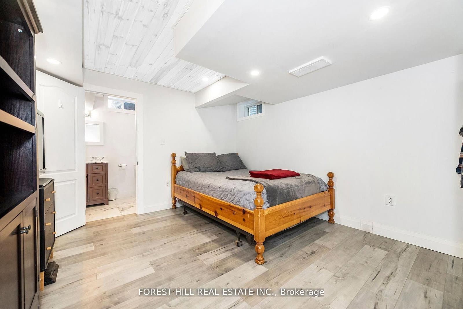 488 Linden Drive thumbnail 31