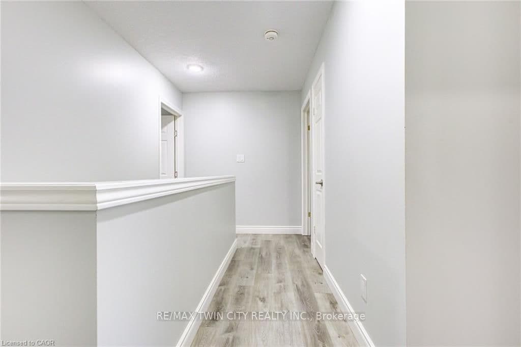 110 Commonwealth Street thumbnail 22