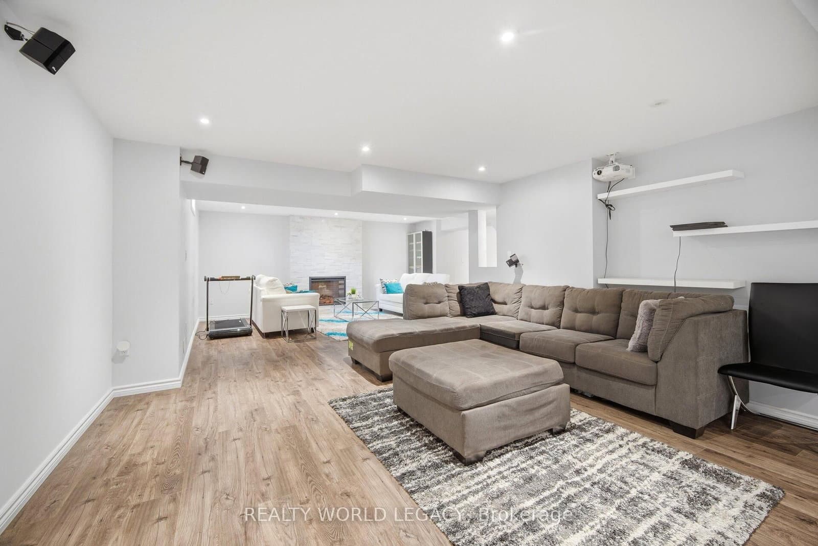58 Doon Creek Street thumbnail 42