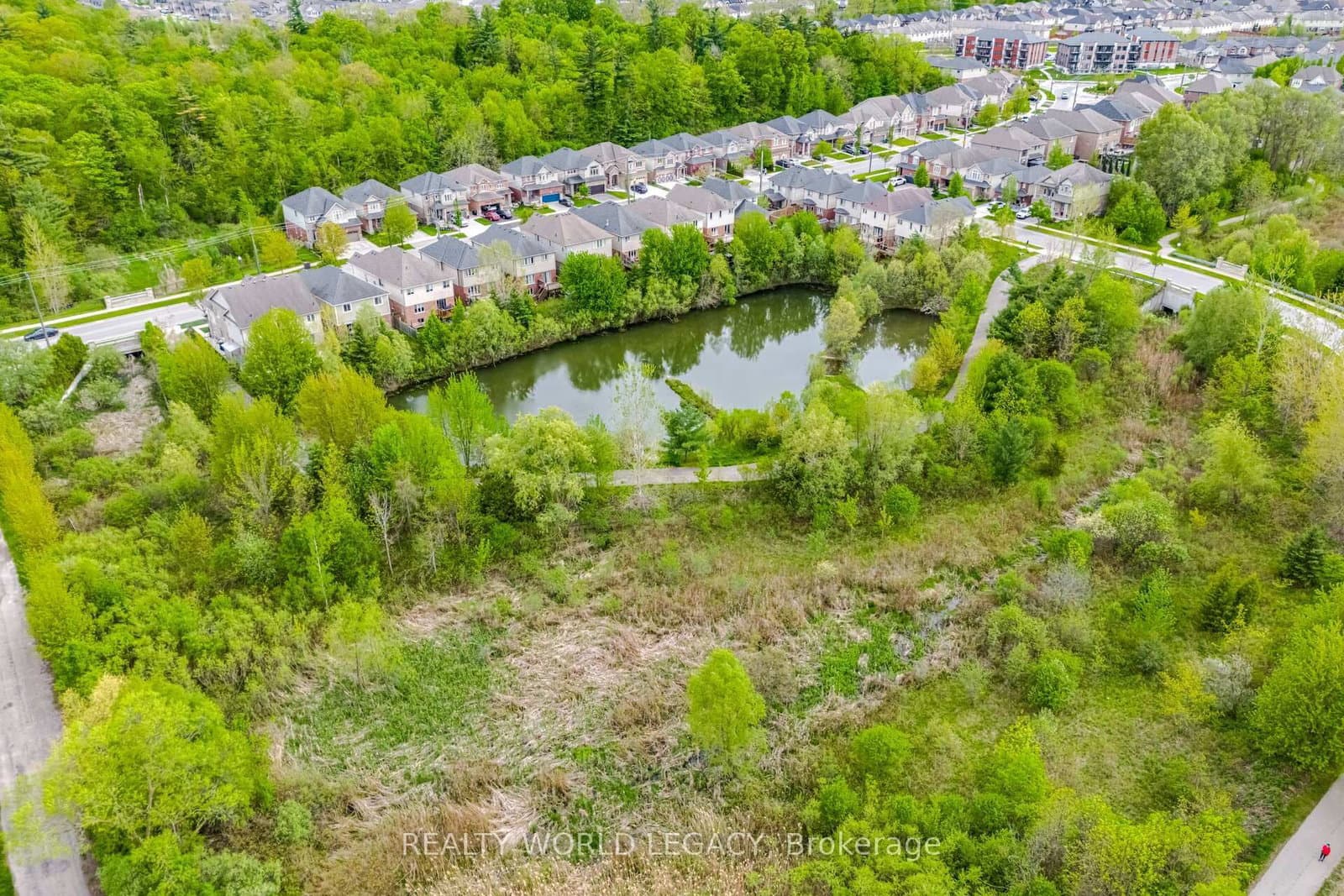 58 Doon Creek Street thumbnail 50