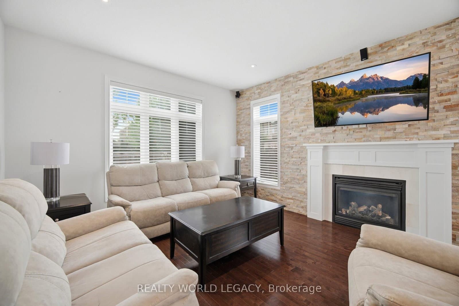 58 Doon Creek Street thumbnail 9