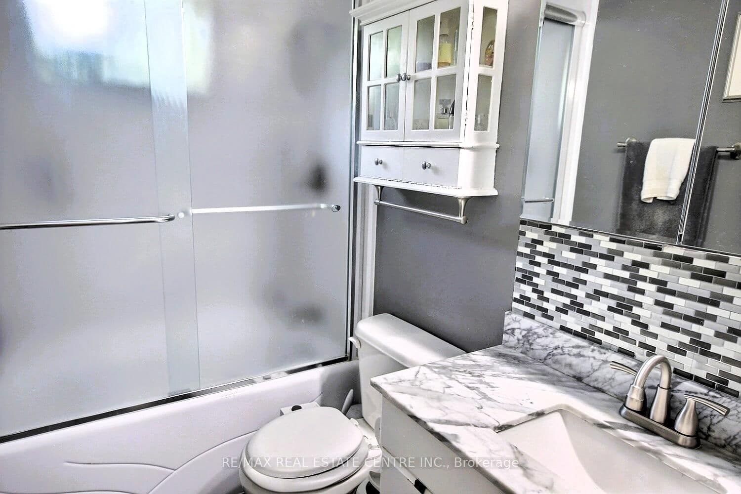 541 Parkview Crescent thumbnail 12