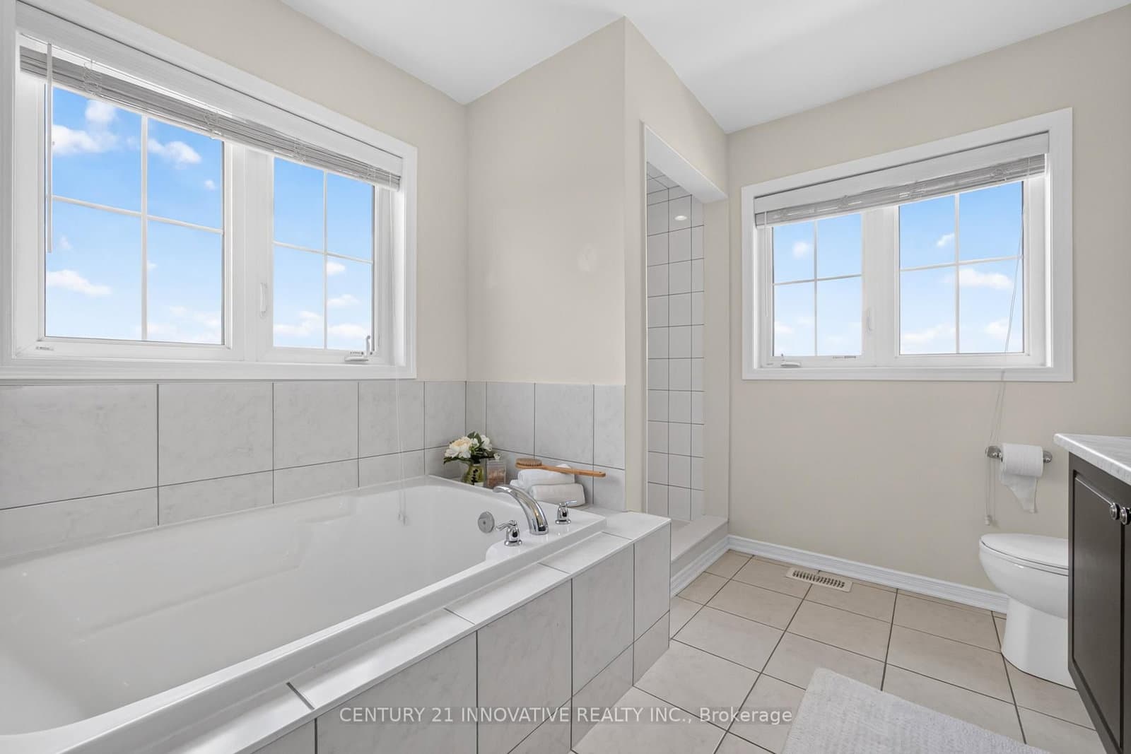 4 Midhurst Heights thumbnail 27