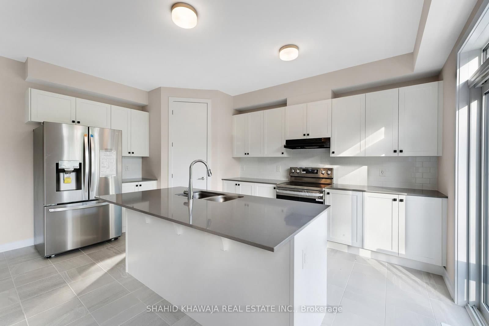 93 Hackamore Crescent thumbnail 11